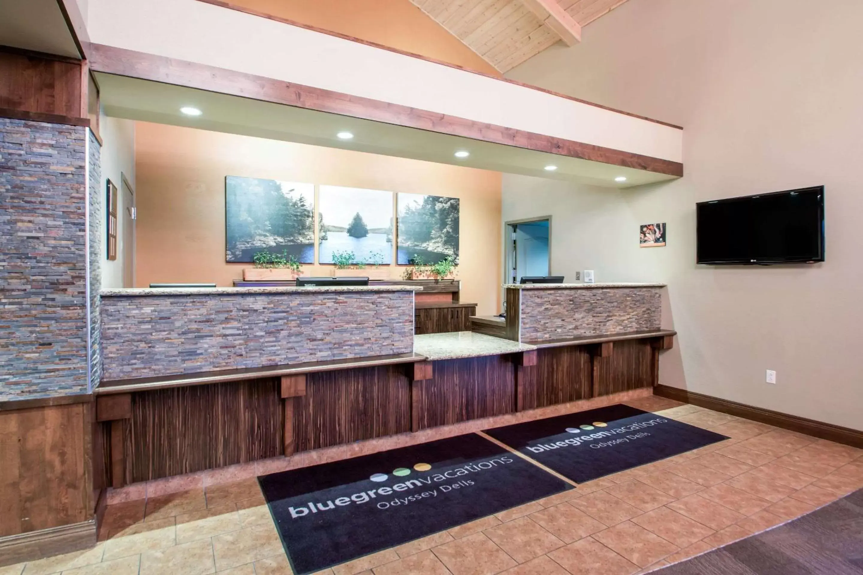 Lobby or reception in Bluegreen Vacations Odyssey Dells Resort