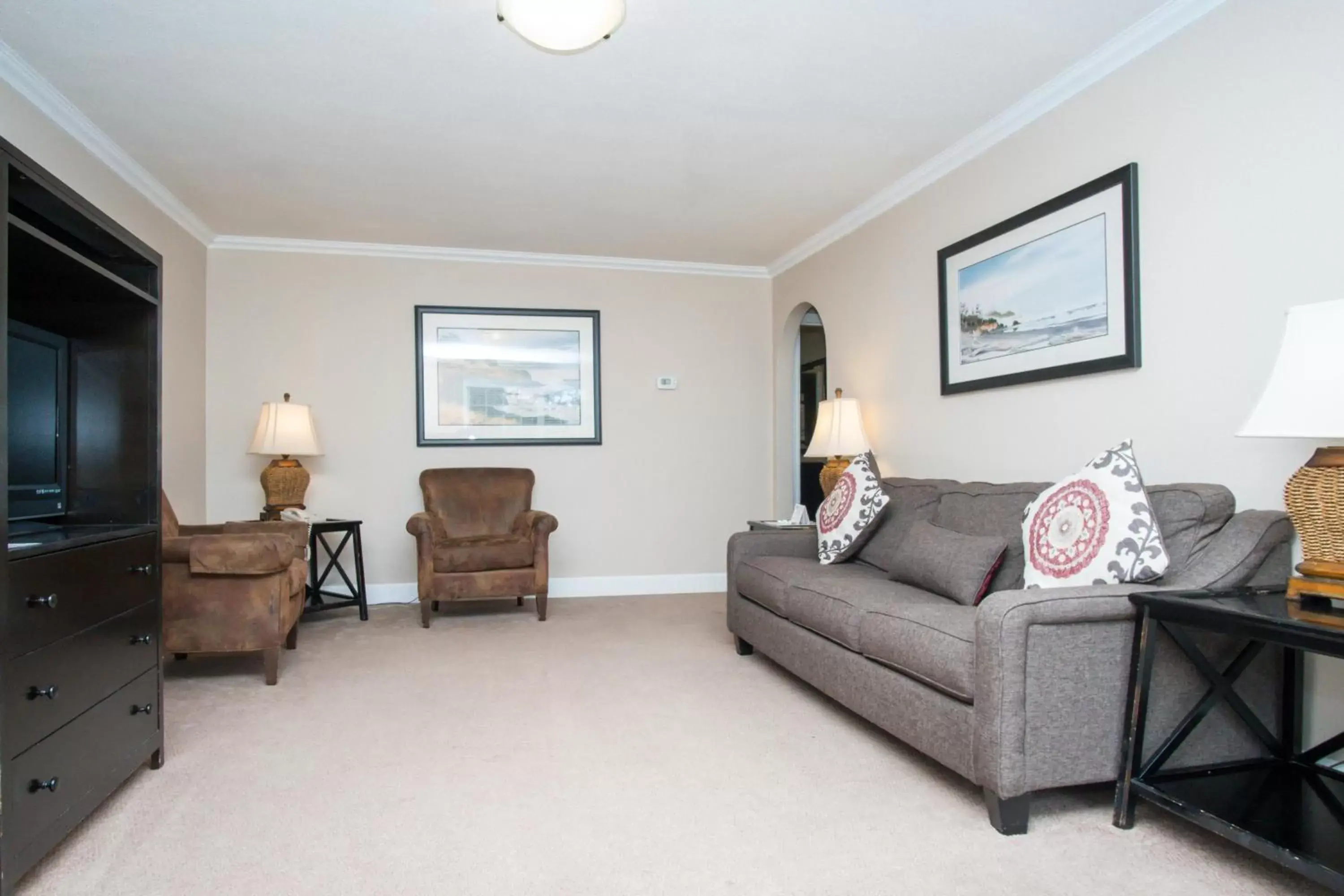 Seating Area in Ecola Creek Lodge