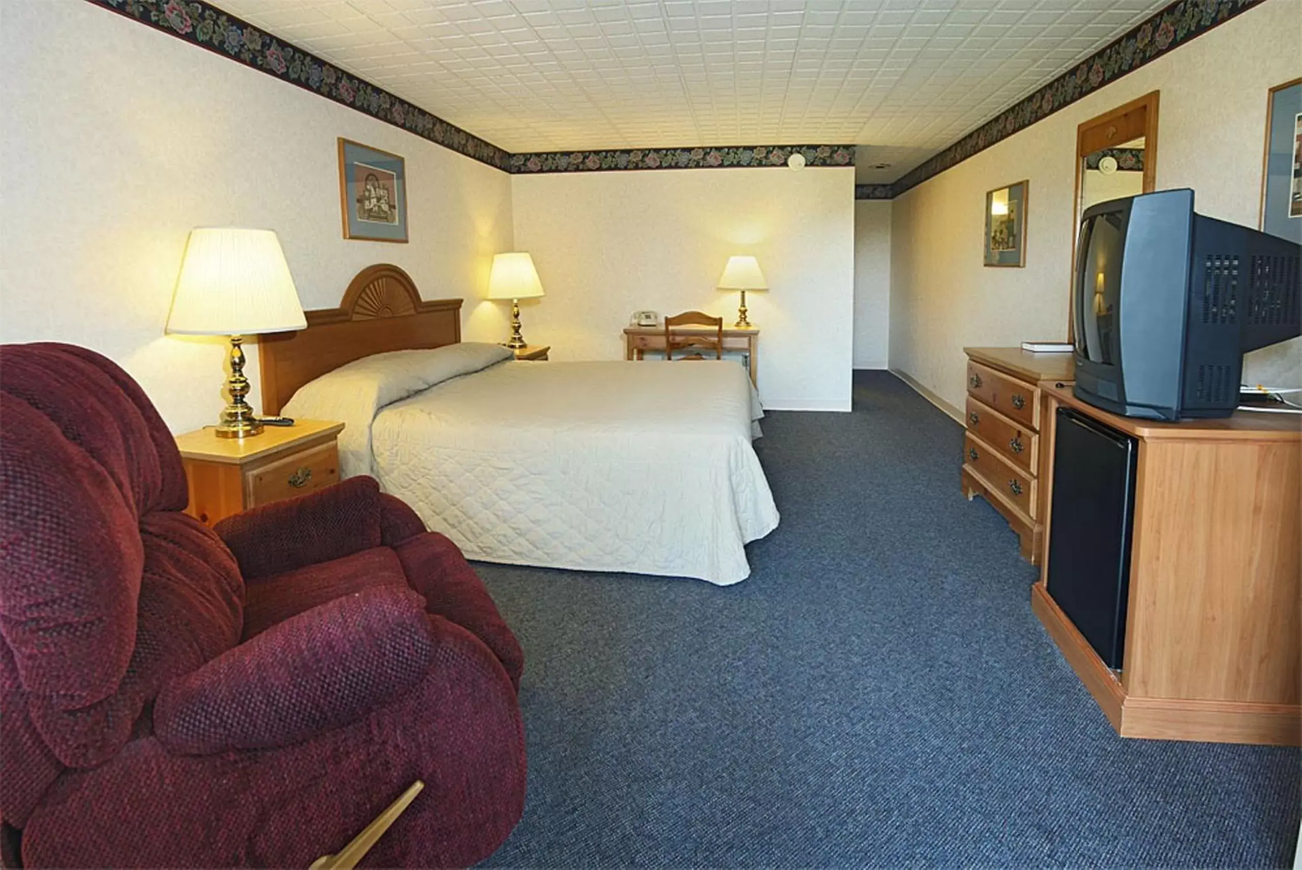 Bedroom, Bed in Mill Stream Country Inn