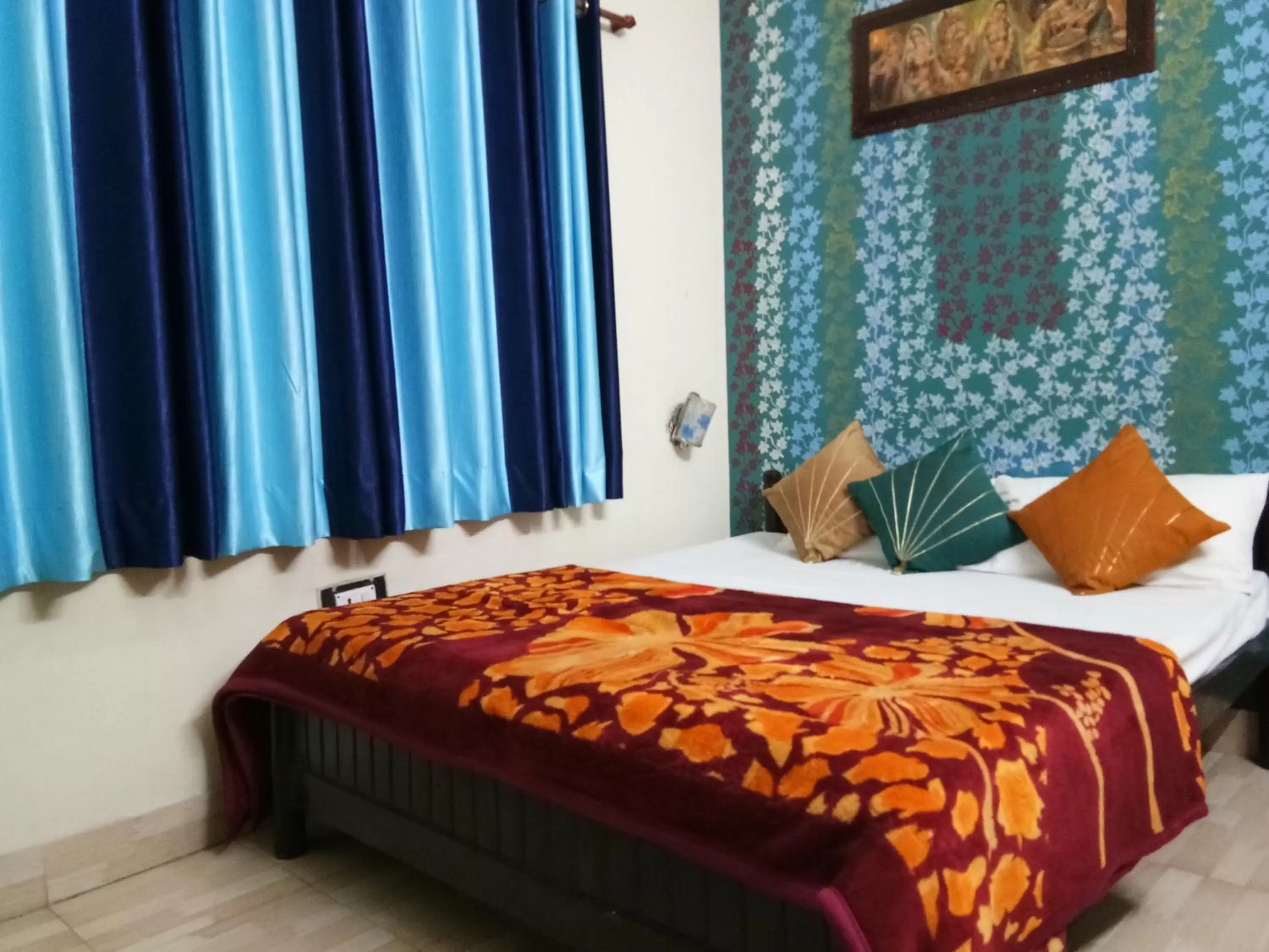 Photo of the whole room, Bed in Haveli Taragarh Palace