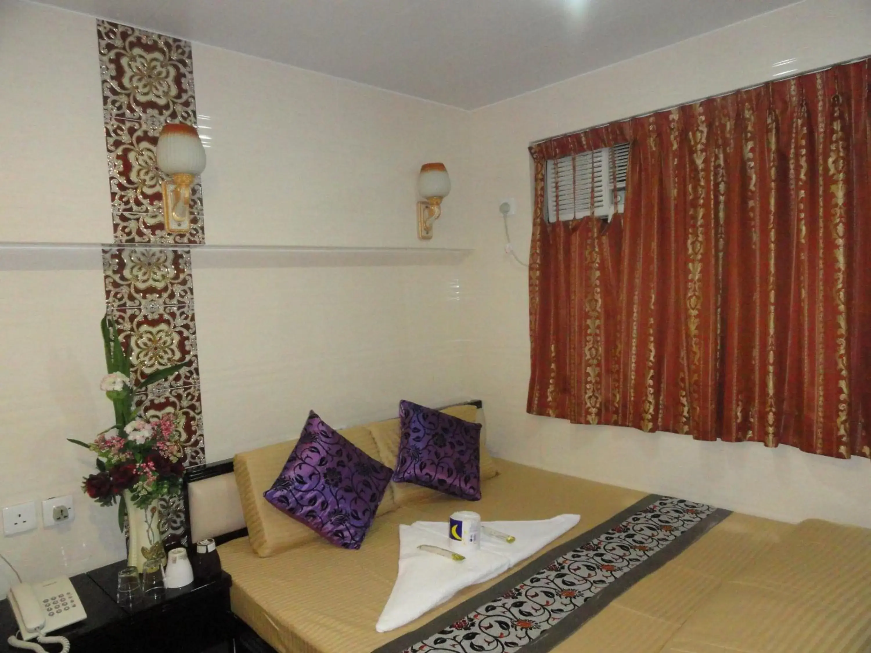 Off site, Bed in Dhillon Guest House