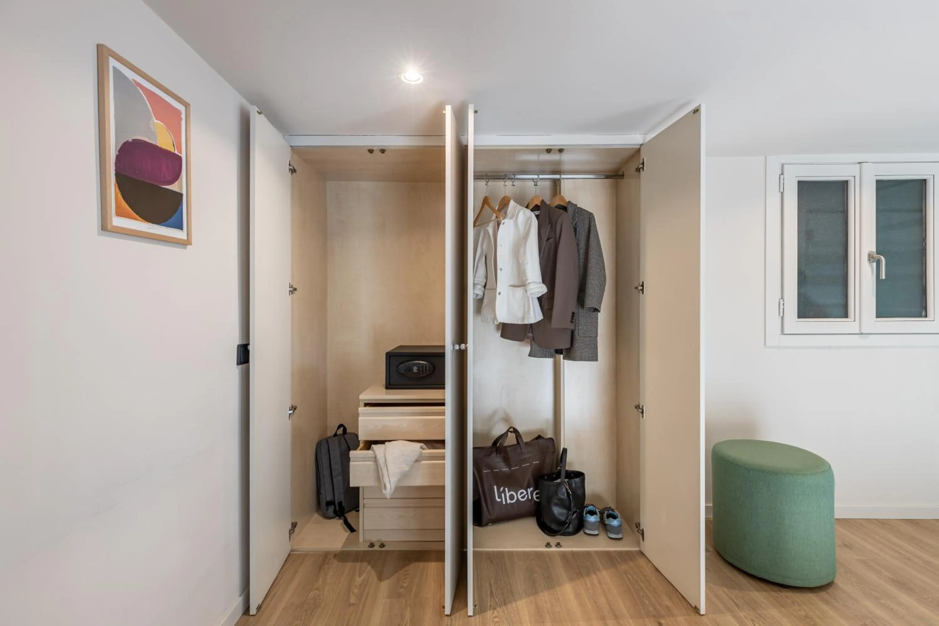 storage in Líbere Madrid Palacio Real