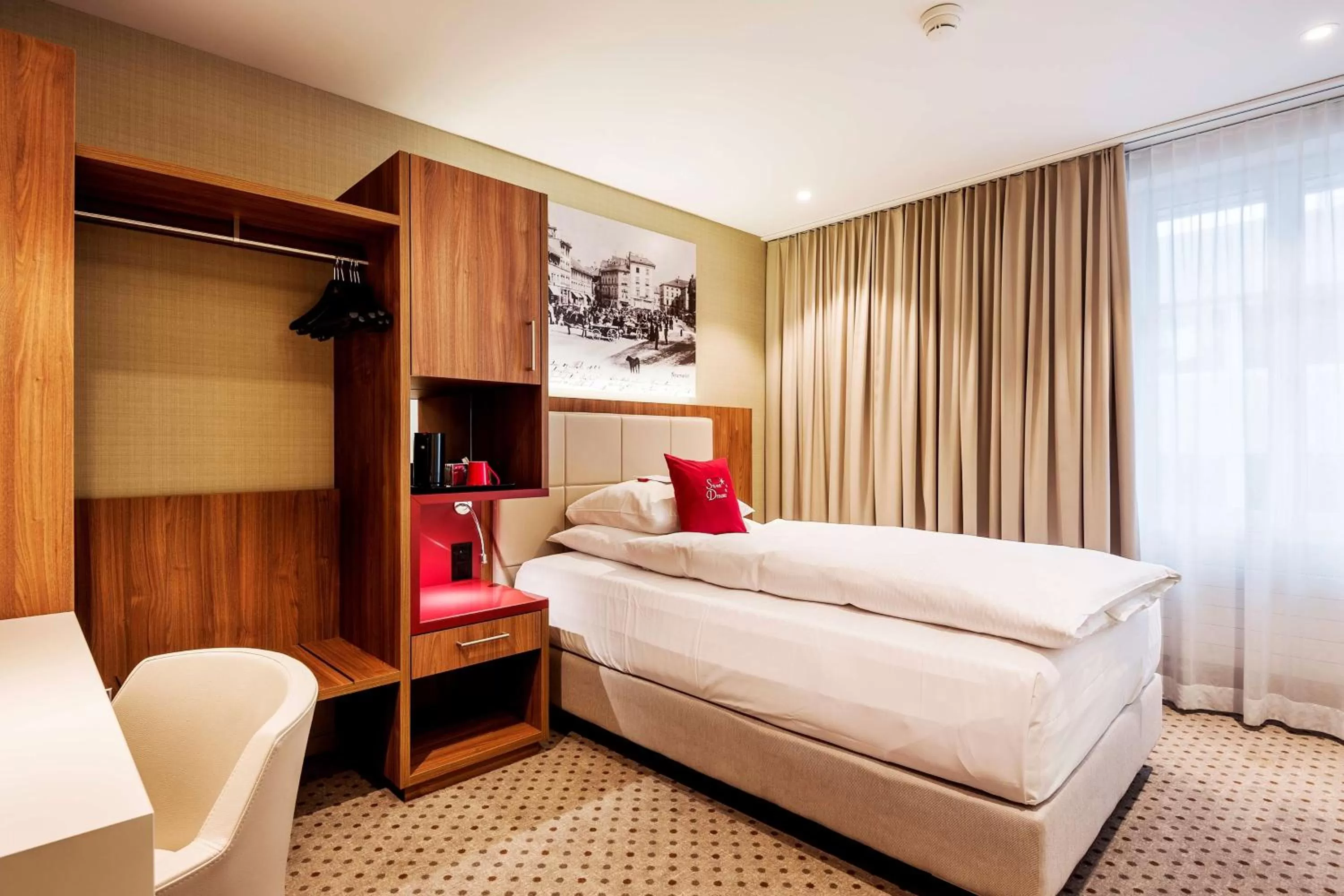 Photo of the whole room, Bed in Hotel Wartmann am Bahnhof