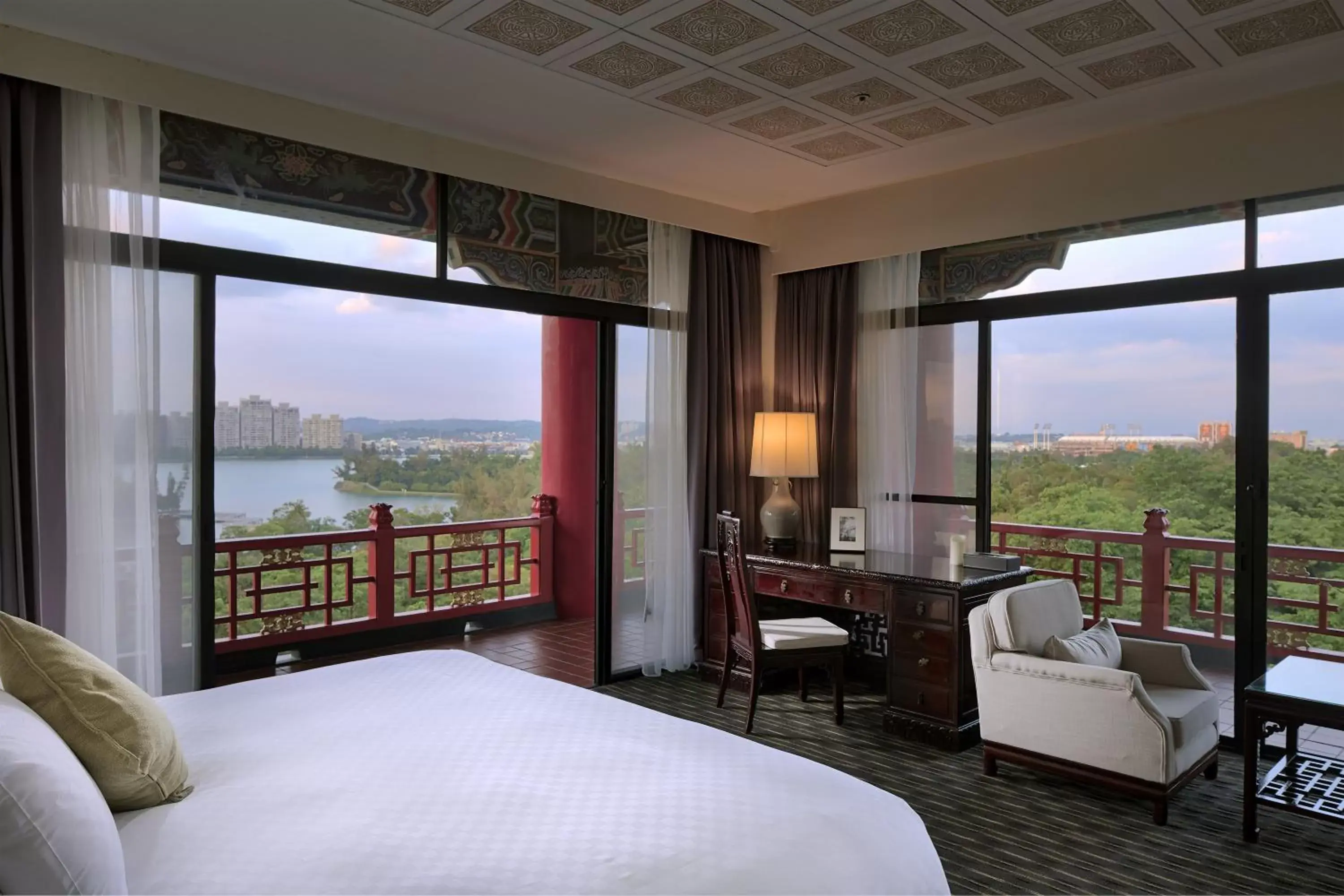 Balcony/Terrace in The Grand Hotel Kaohsiung