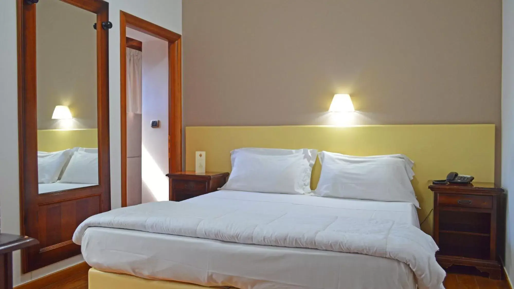 Bedroom, Bed in Hotel Medici
