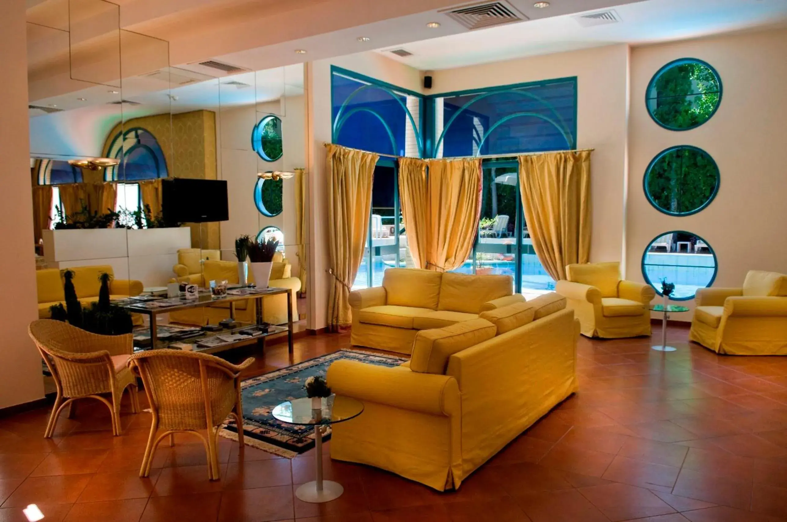 Lobby or reception, Seating Area in Aldrovandi Residence City Suites