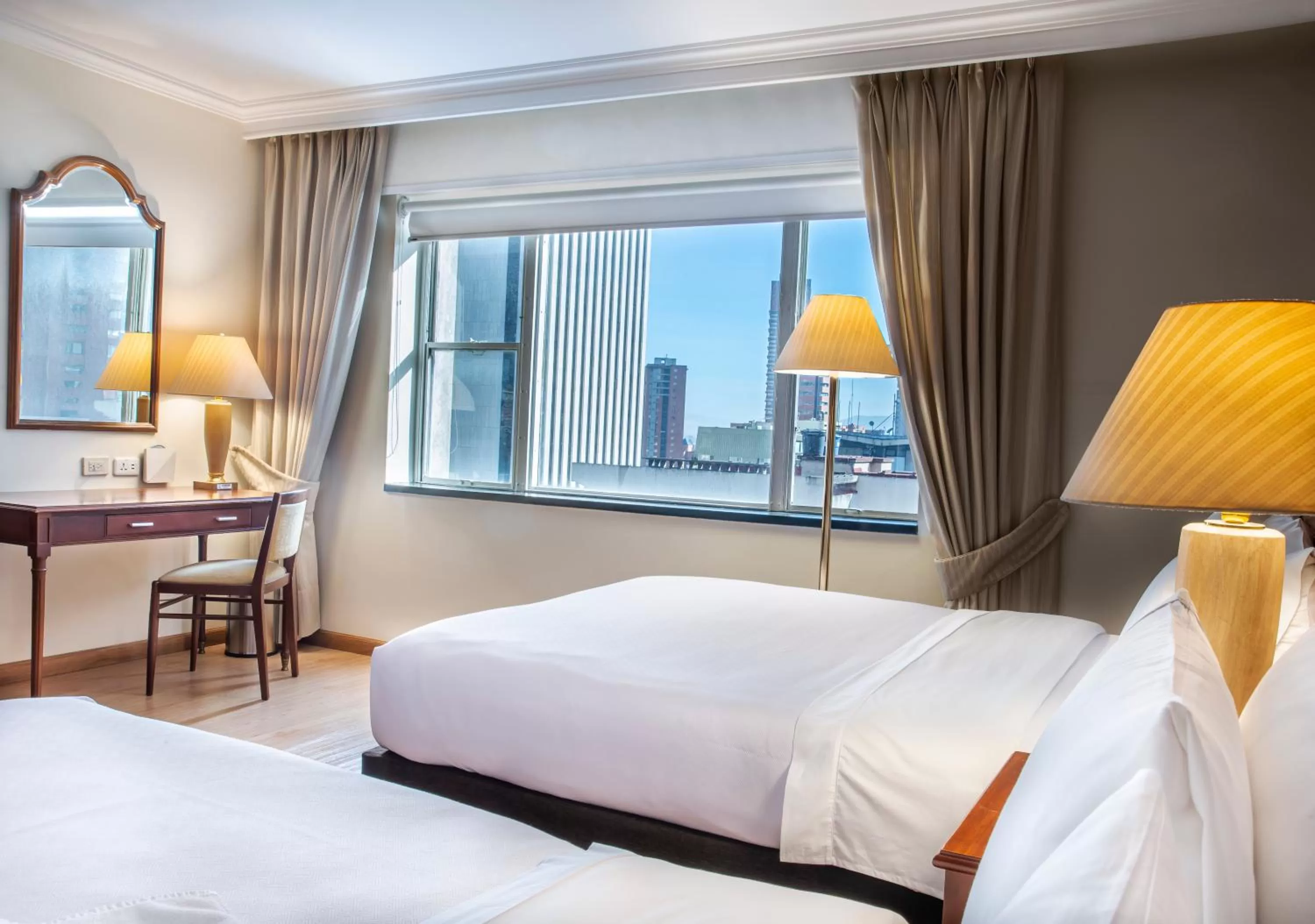 Photo of the whole room, Bed in Tequendama Bogotá