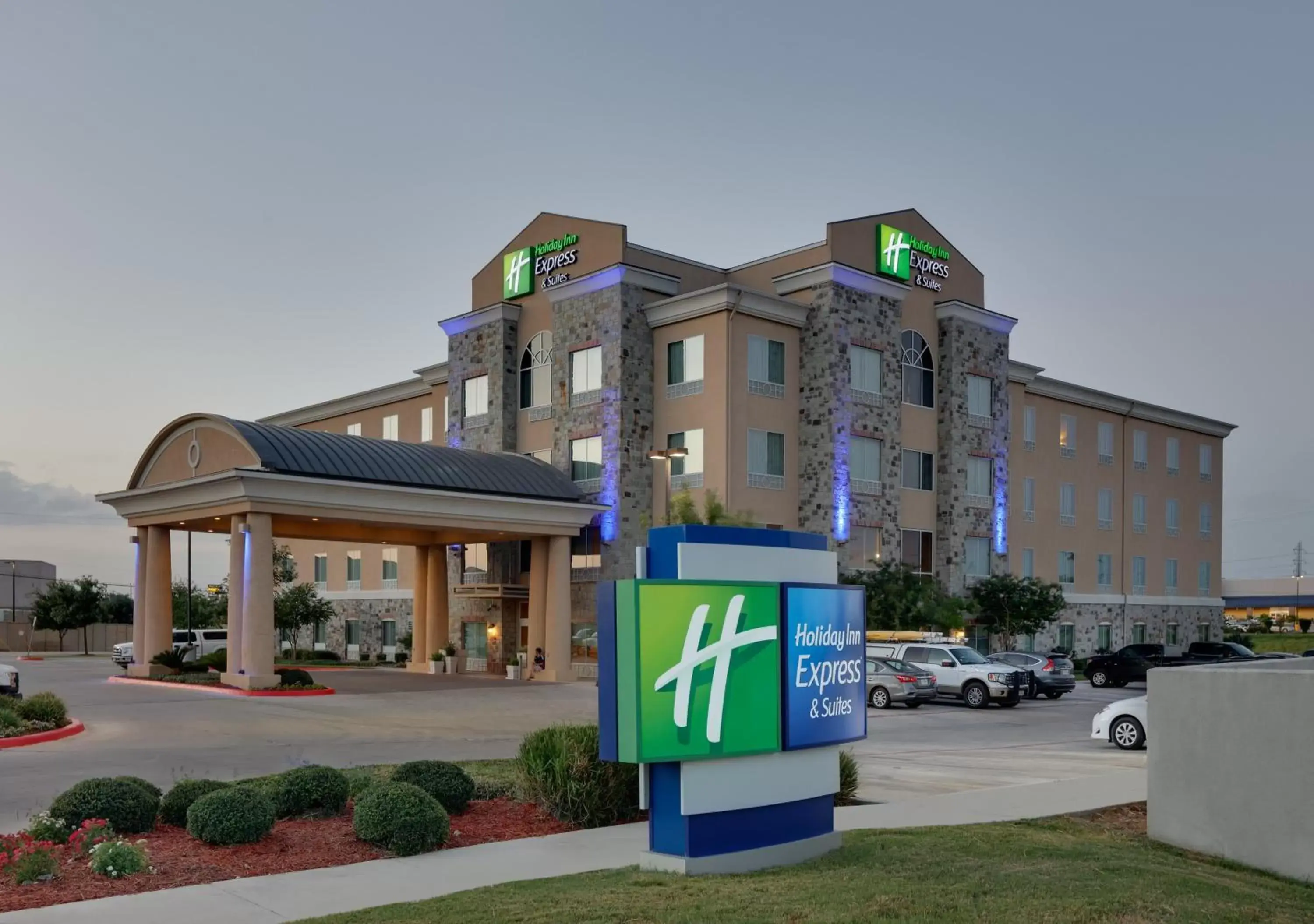 Property Building in Holiday Inn Express & Suites San Antonio Brooks City Base, an IHG Hotel