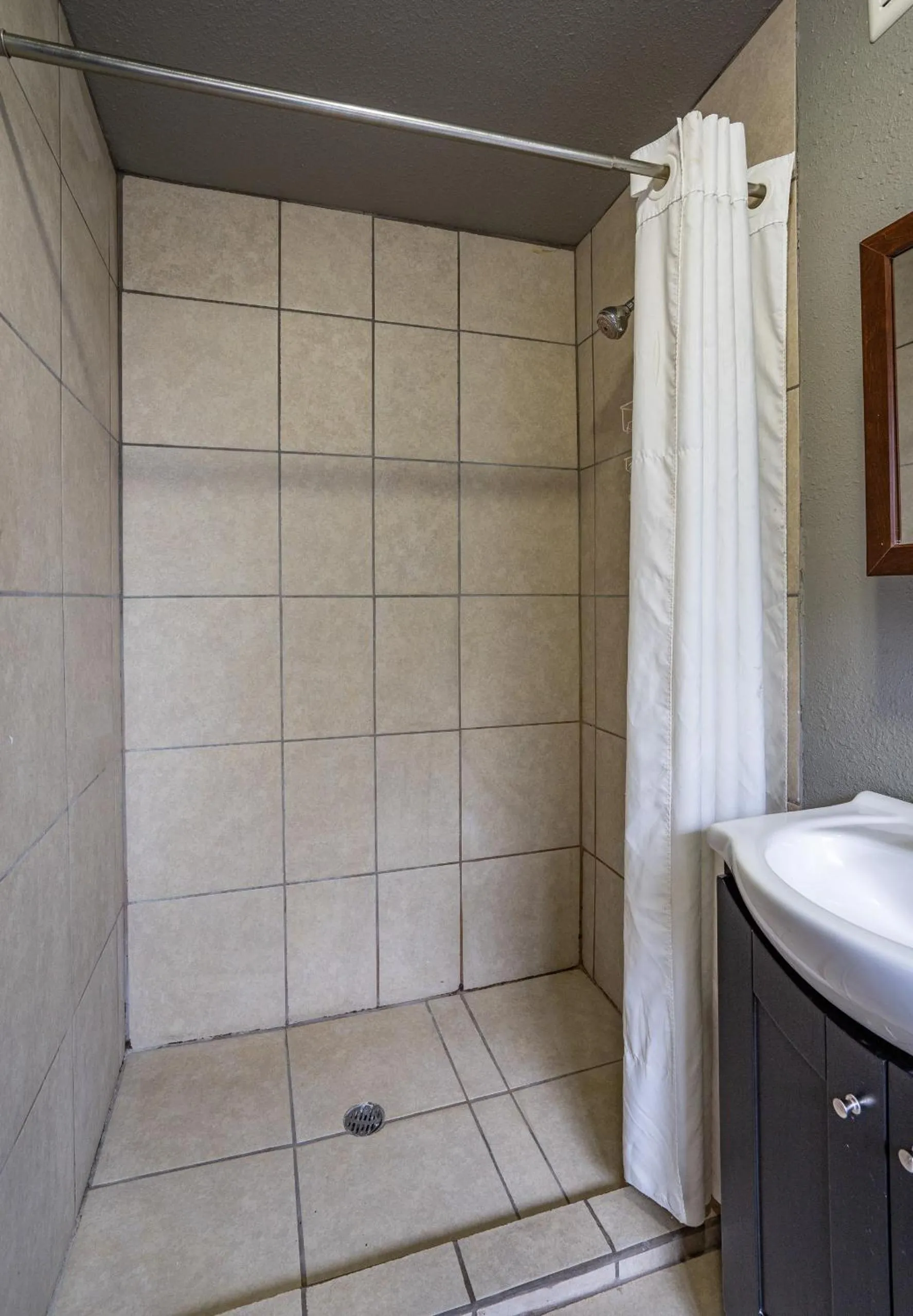 Mountain Trail Lodge and Vacation Rentals