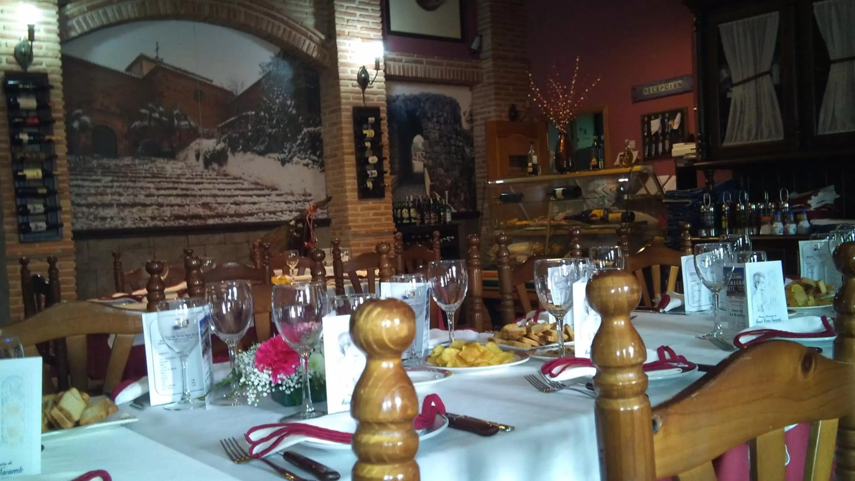 Restaurant/Places to Eat in Hotel Casa Marchena