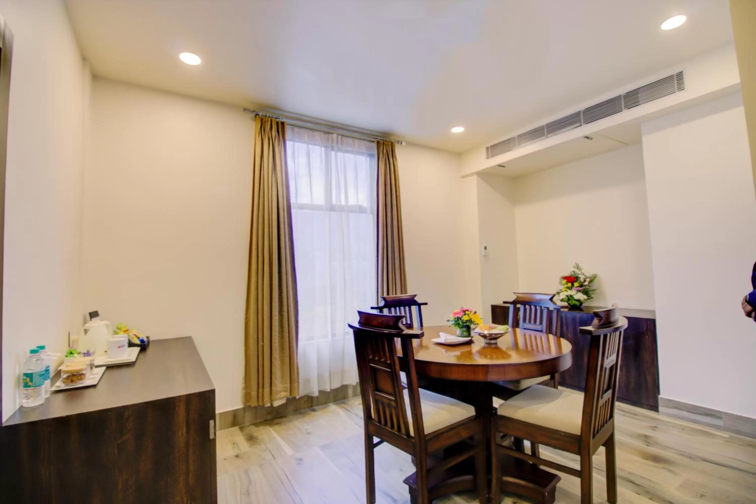 Dining area in Cygnett Inn Trendz