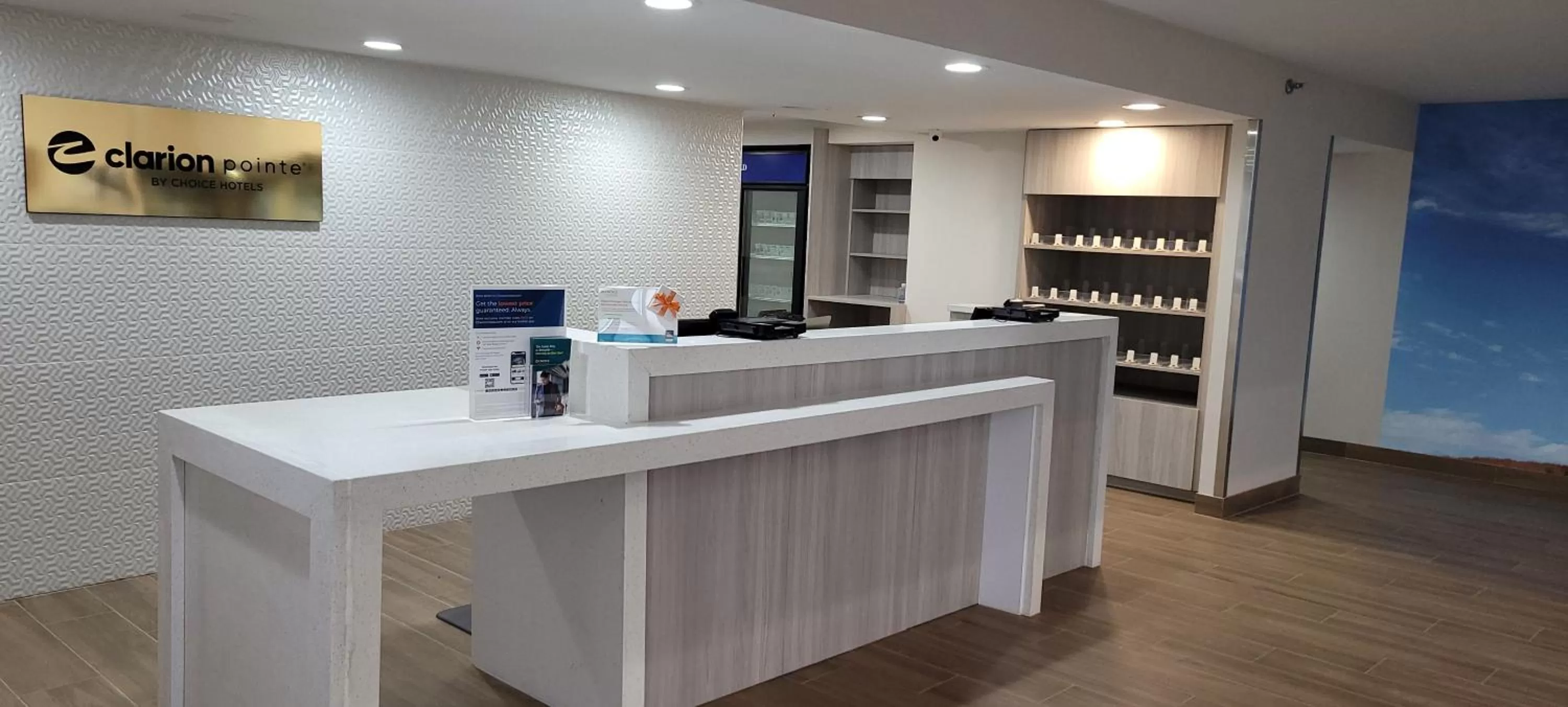 Lobby or reception in Clarion Pointe OKC Airport