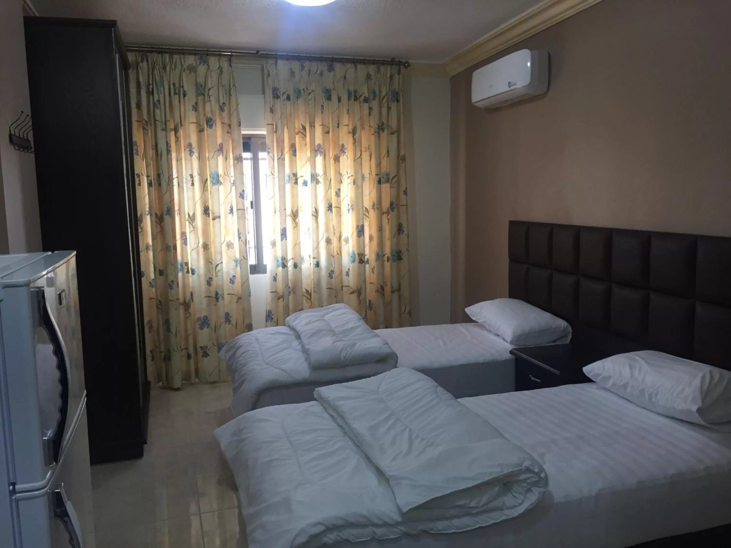 Bed in Al haramain Furnished Apartments
