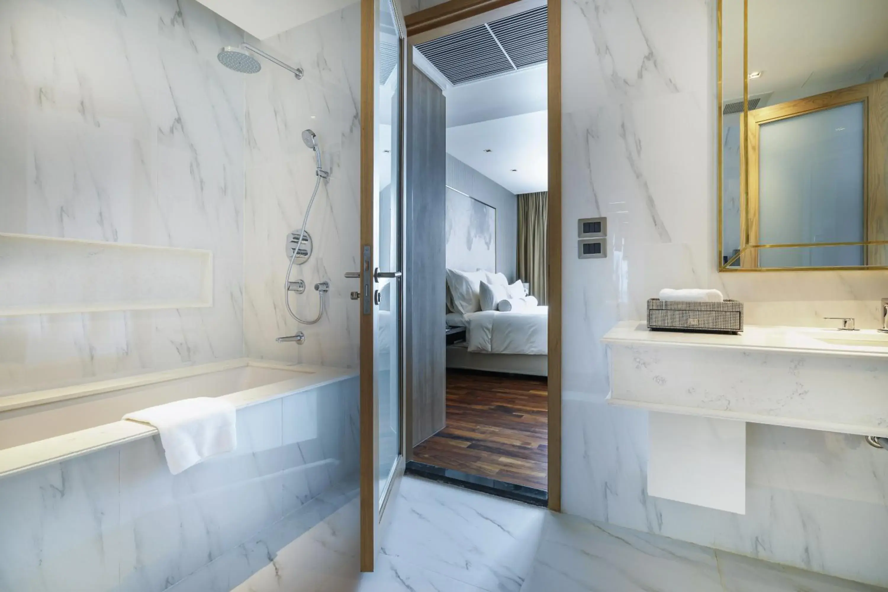 Bath, Bathroom in MUU Bangkok Hotel