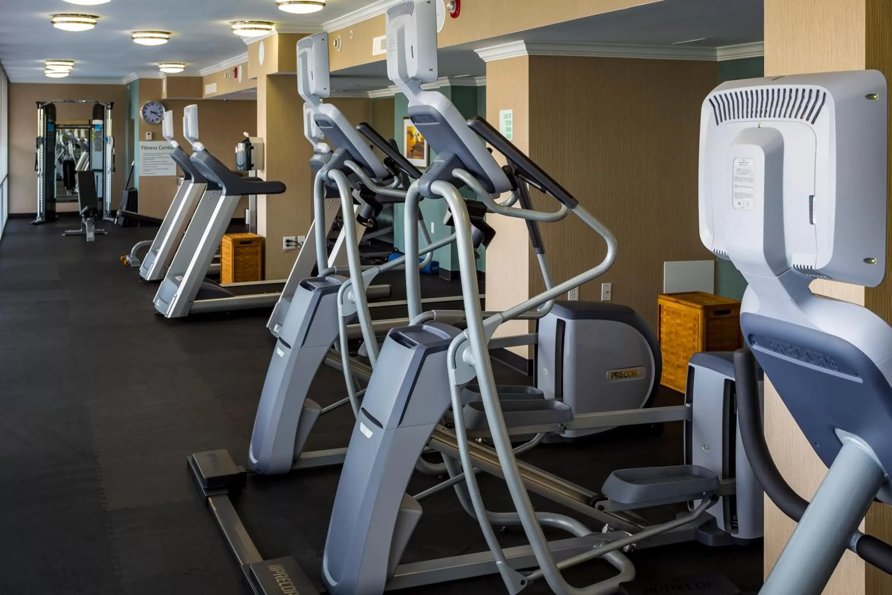 Fitness centre/facilities, Fitness Center/Facilities in Holiday Inn Houston Downtown, an IHG Hotel