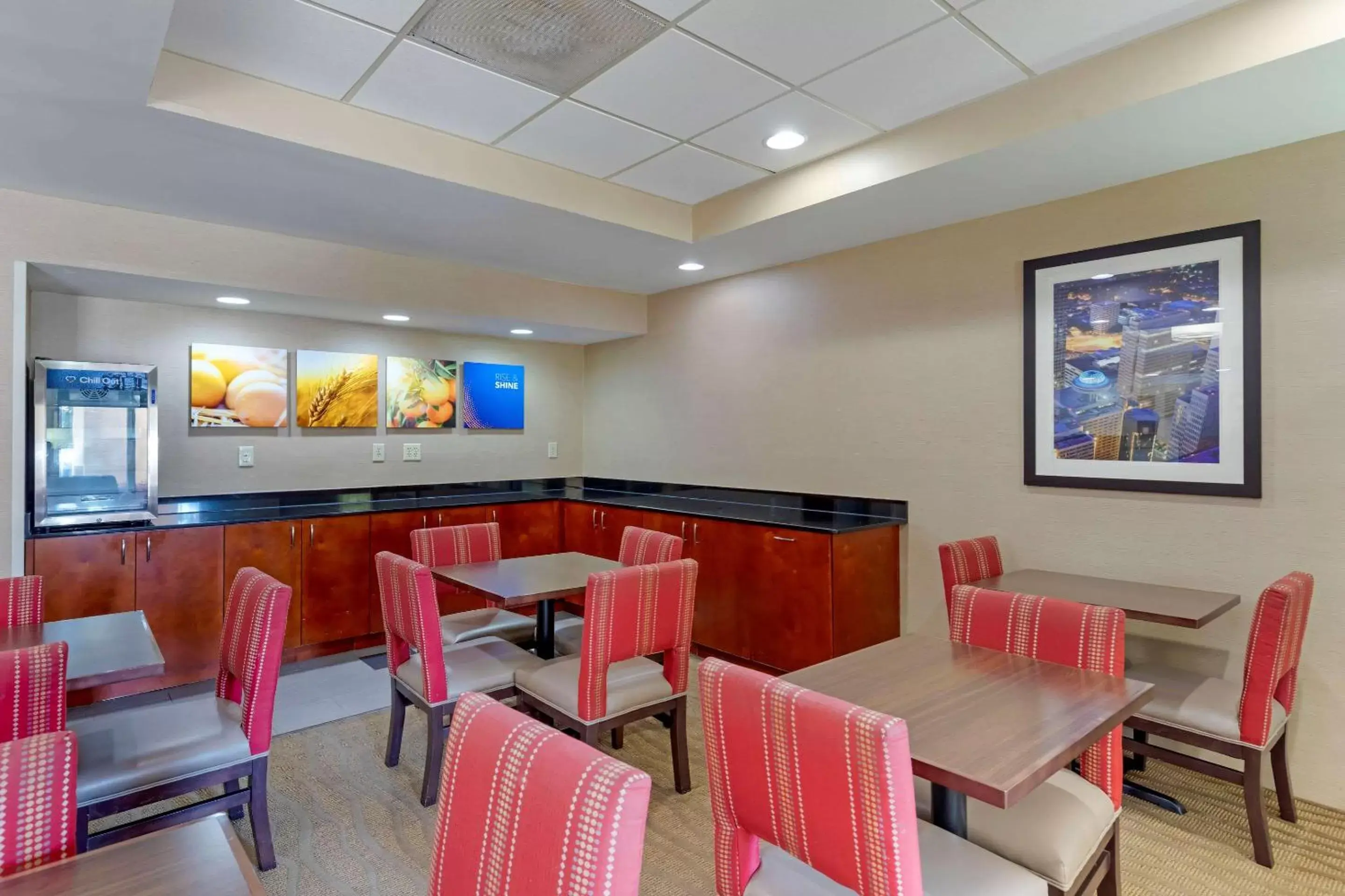 Restaurant/Places to Eat in Comfort Inn Kennesaw