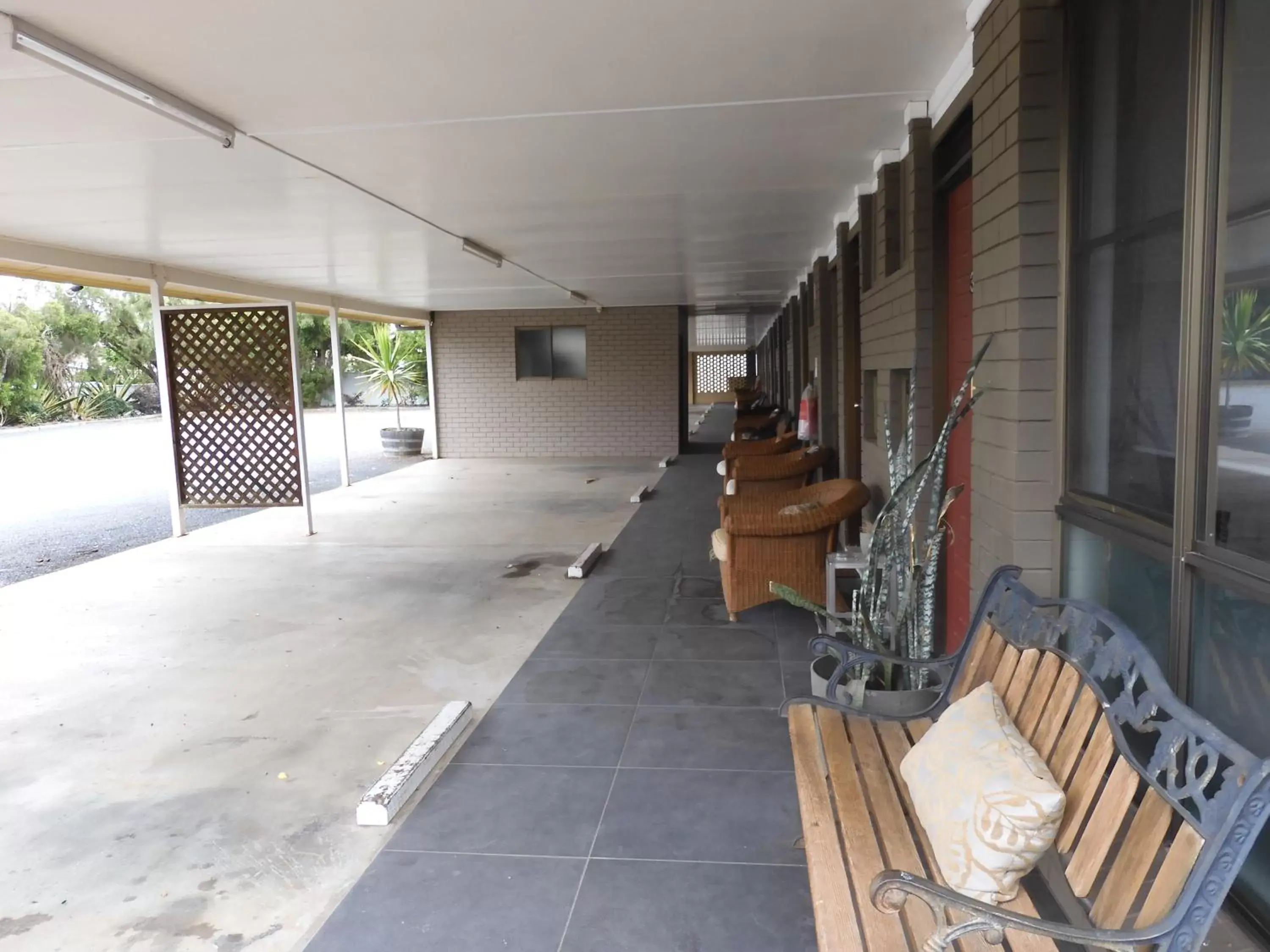 Property building in Dalby Parkview Motel