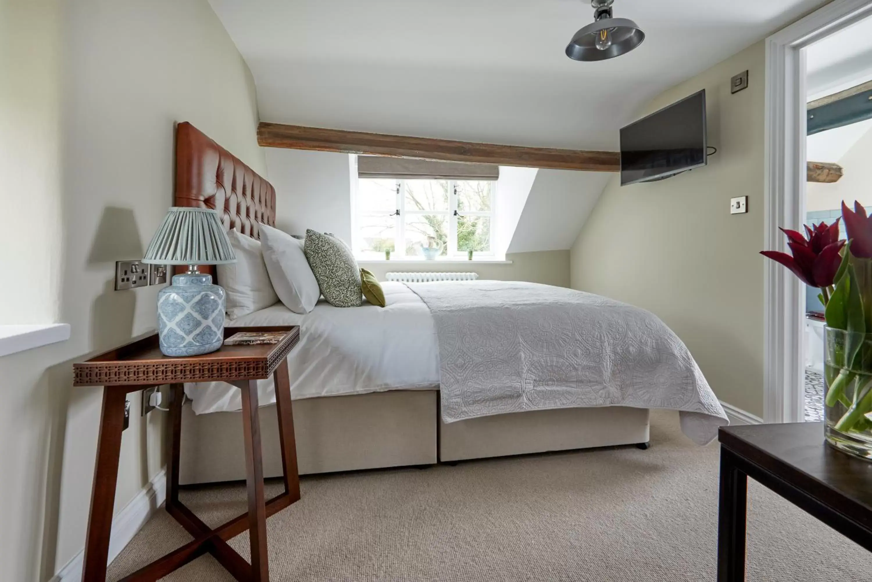 Cleveley in The Crown Inn, Church Enstone Cleveley in The Crown Inn, Church Enstone