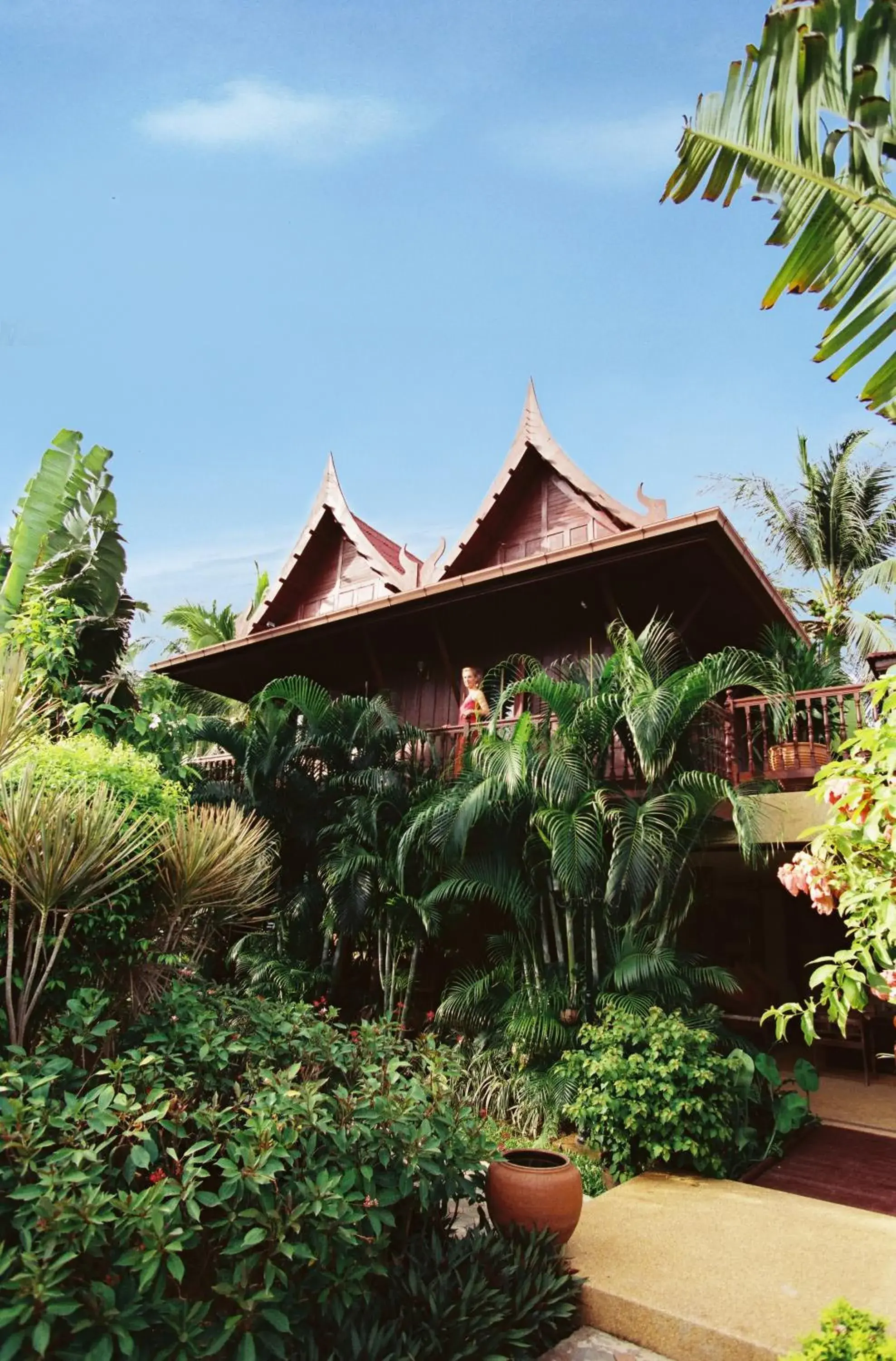 Facade/entrance in Ban Kaew Villas Facade/entrance in Ban Kaew Villas
