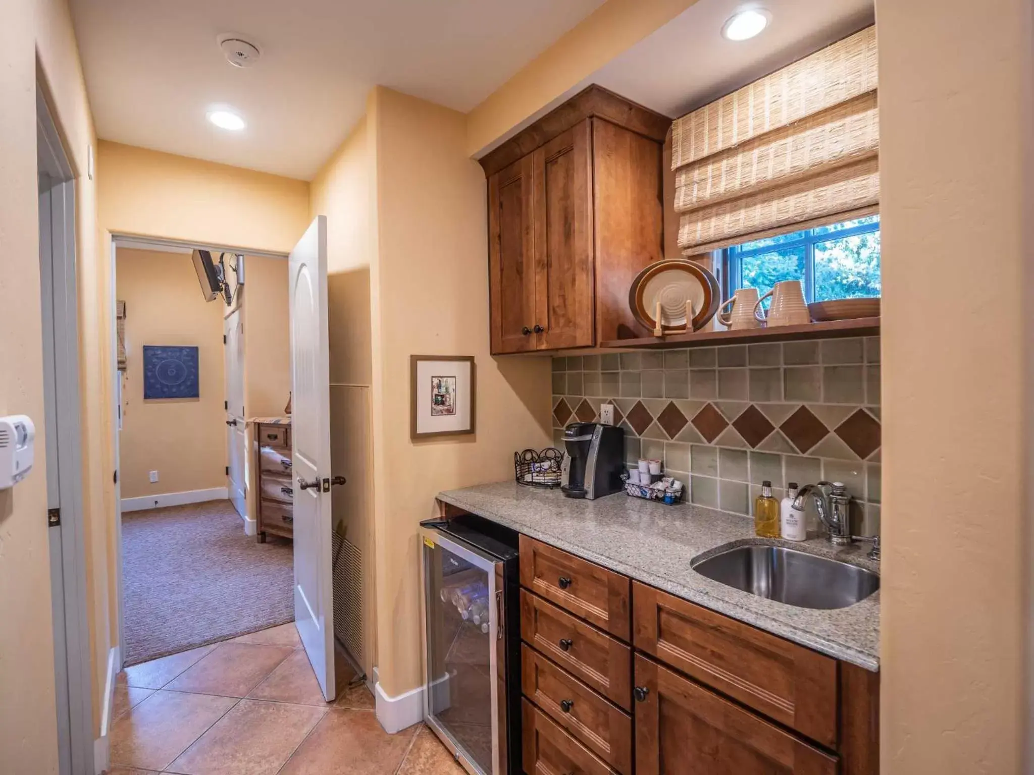 Kitchen/Kitchenette in Su Nido Inn