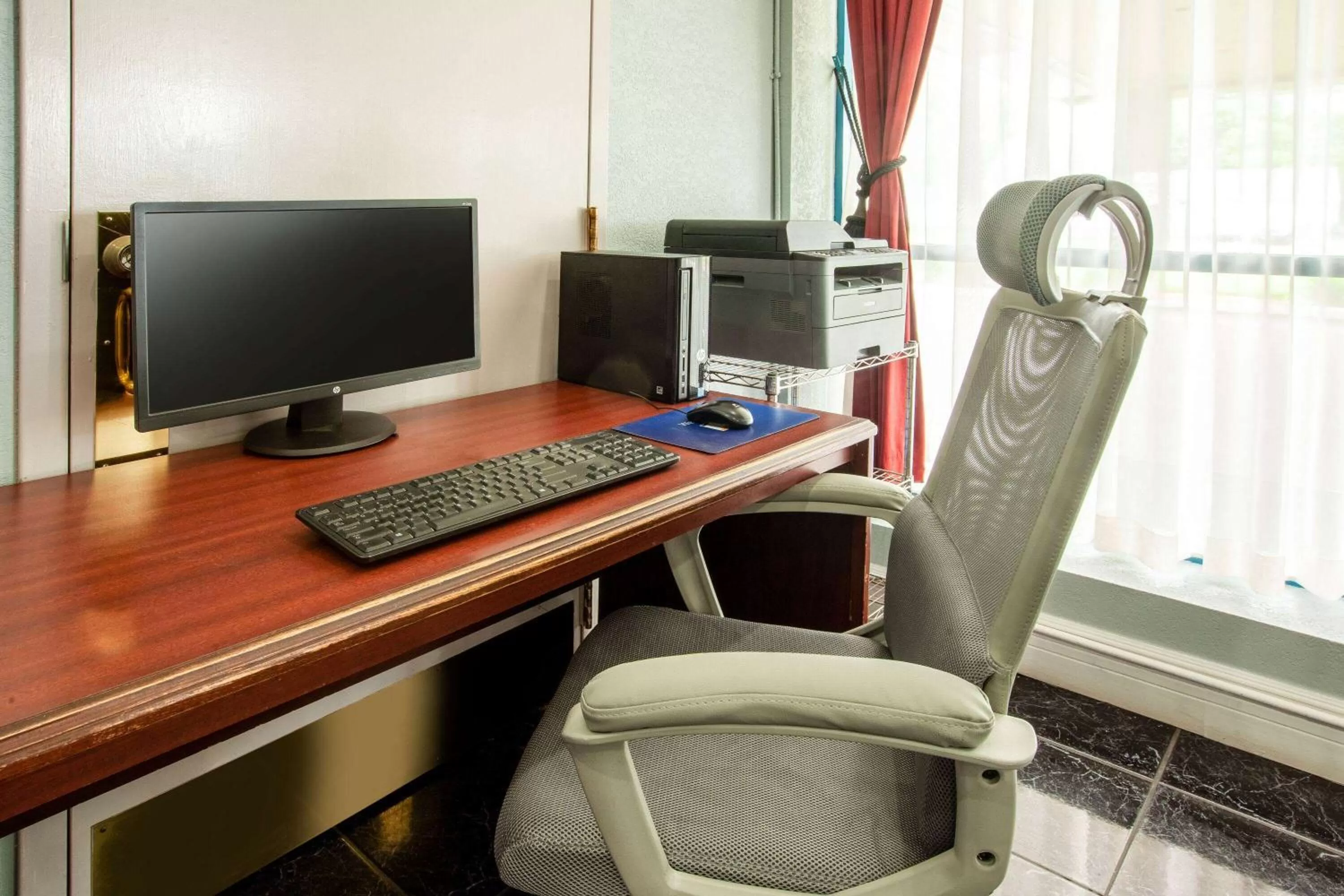 Business facilities in Baymont by Wyndham Northwood