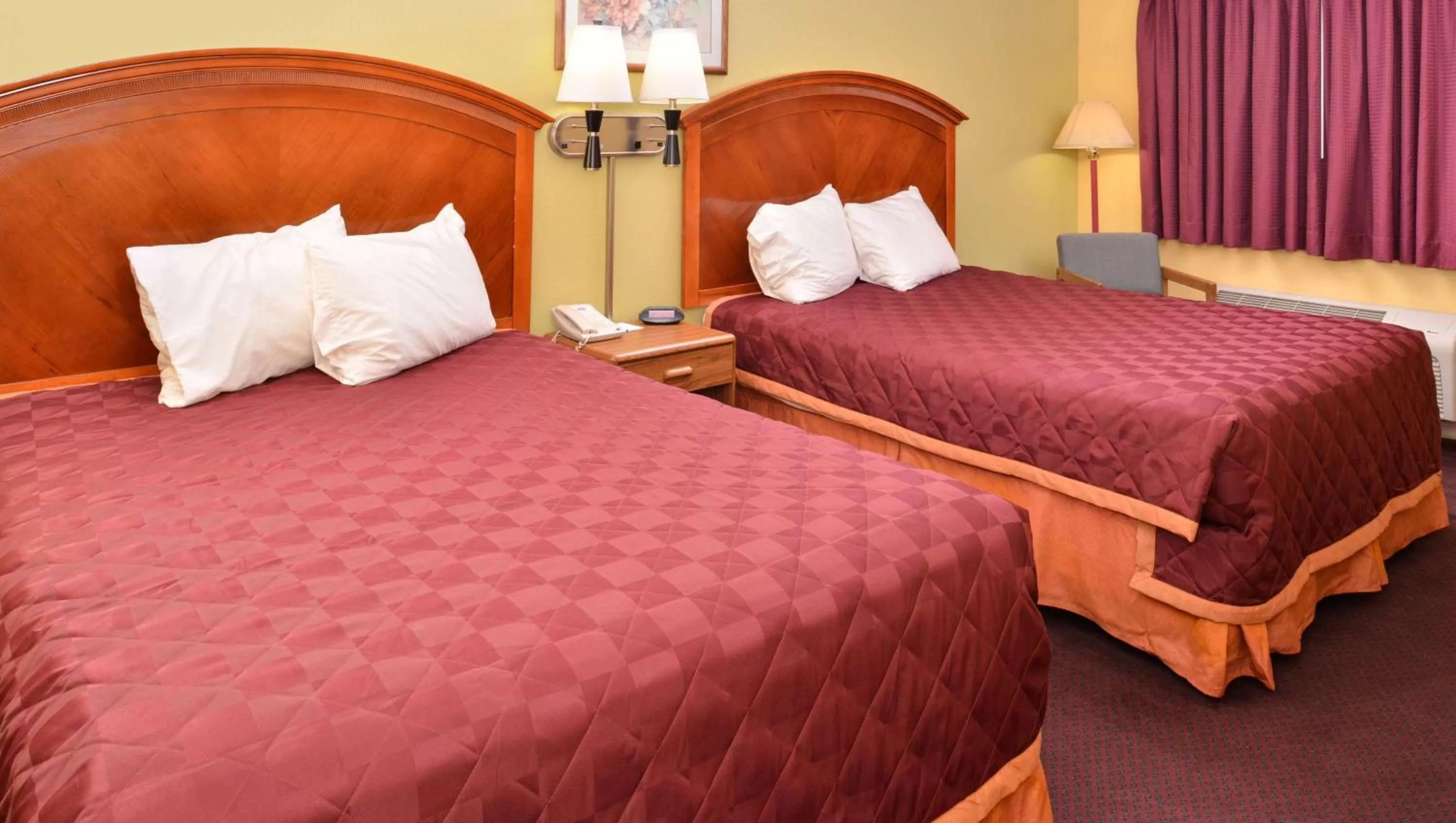 Photo of the whole room, Bed in Magnuson Hotel Blythe