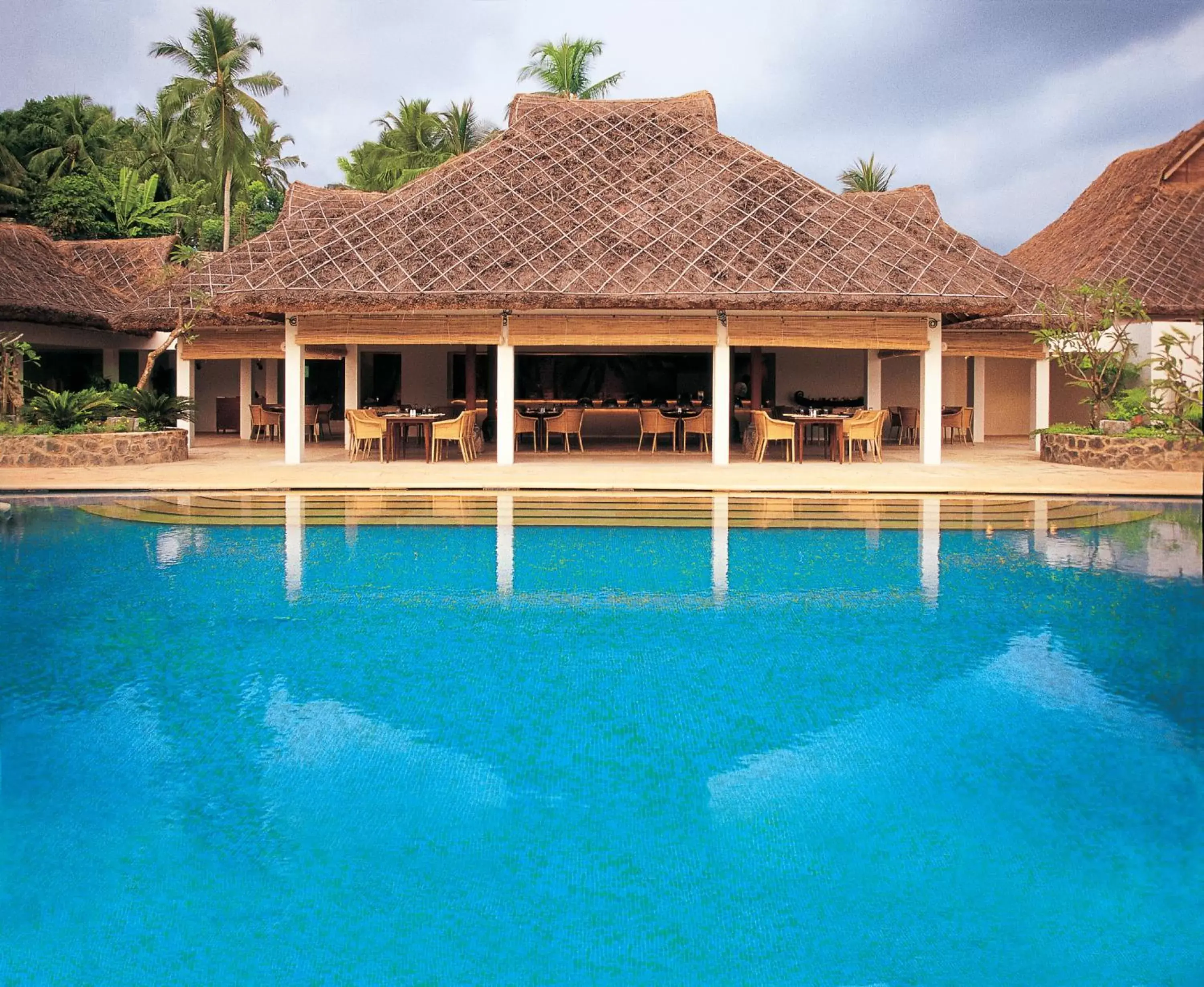 Restaurant/places to eat, Swimming Pool in Taj Green Cove Resort and Spa Kovalam