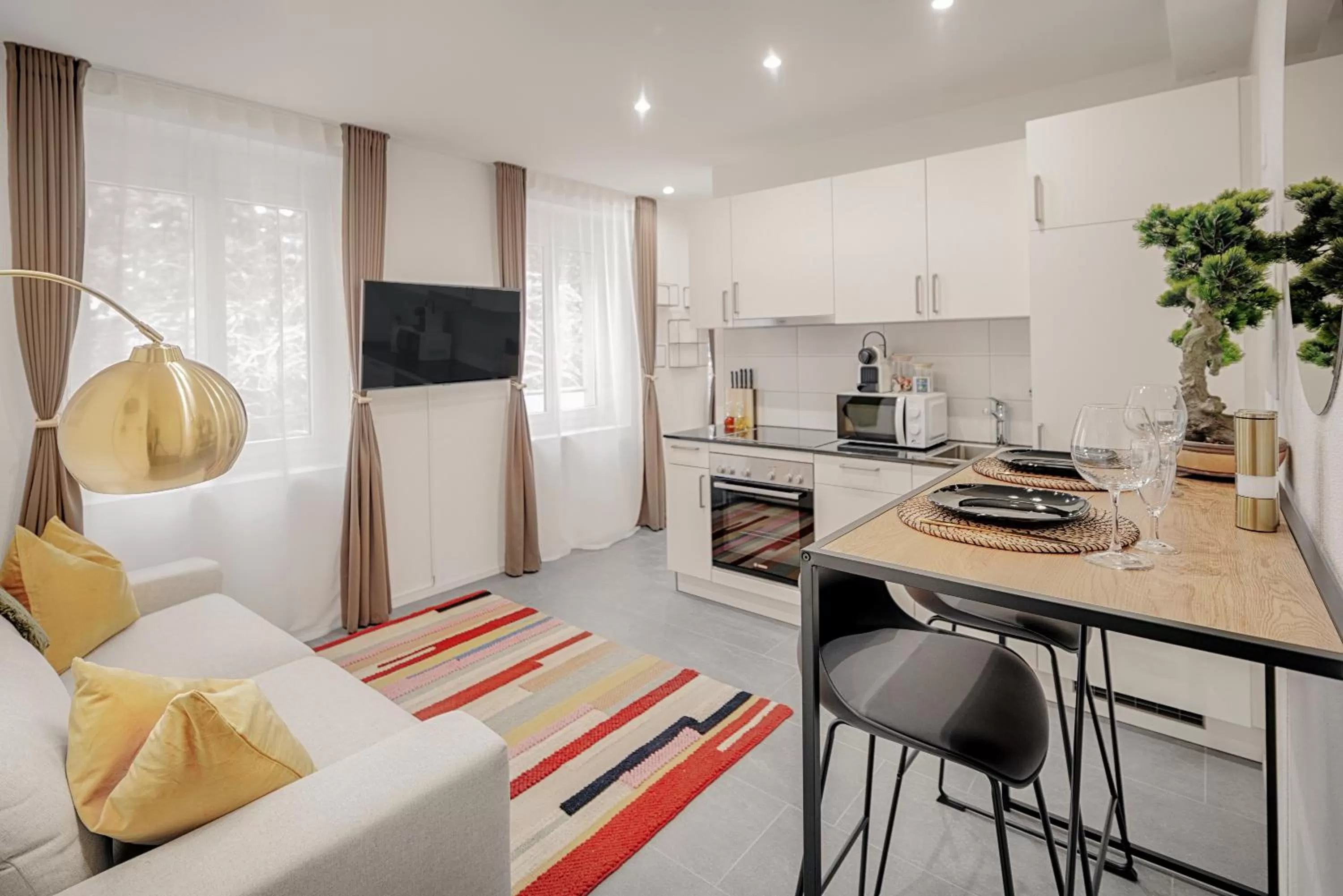 TV and multimedia in EH Apartments Jupiter