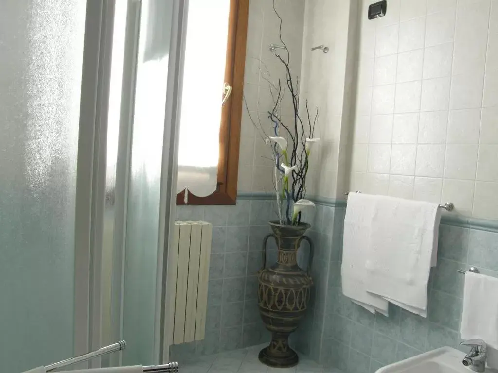 Bathroom in Residence Meuble' Cortina