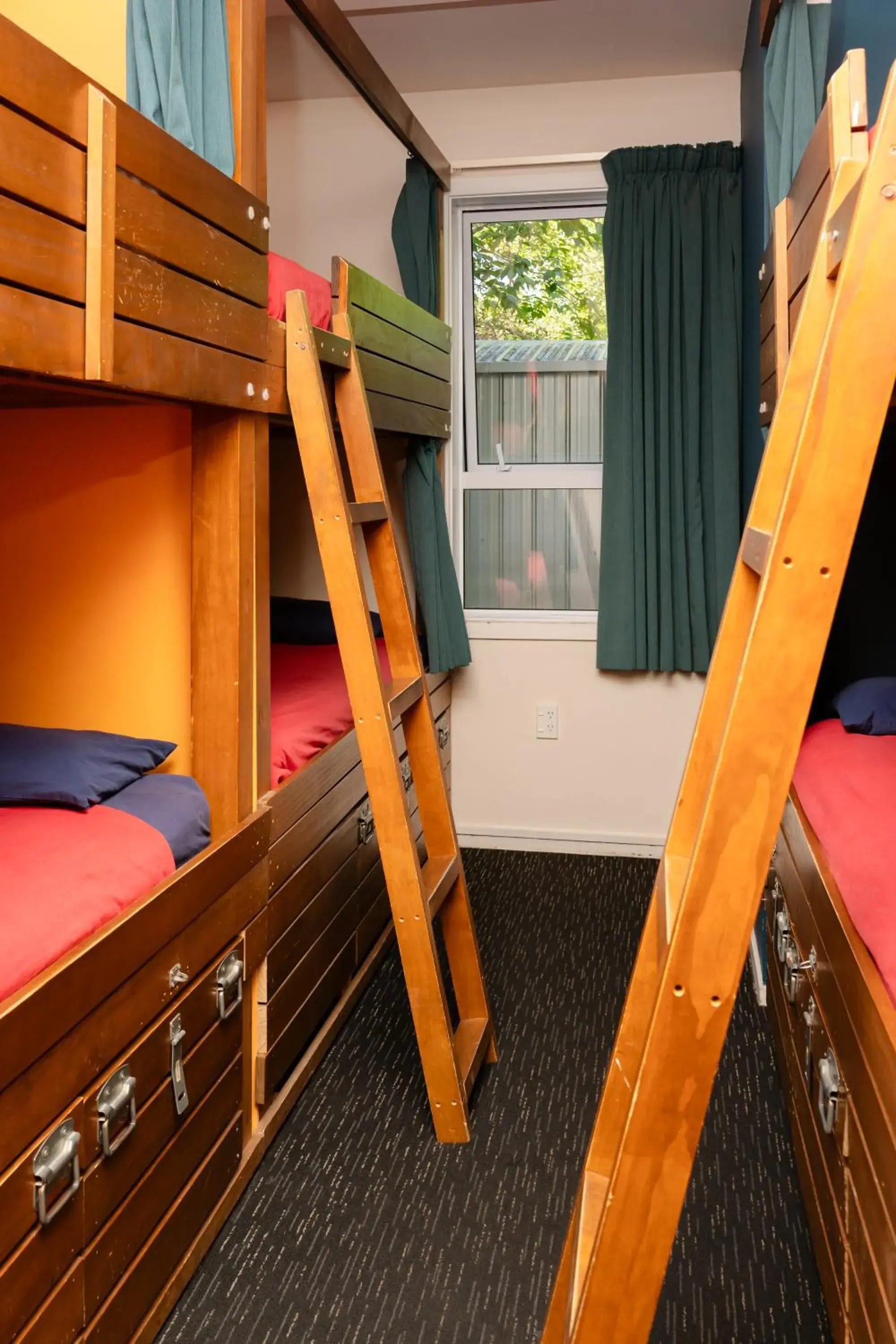 Bunk Bed in Haka Lodge Queenstown