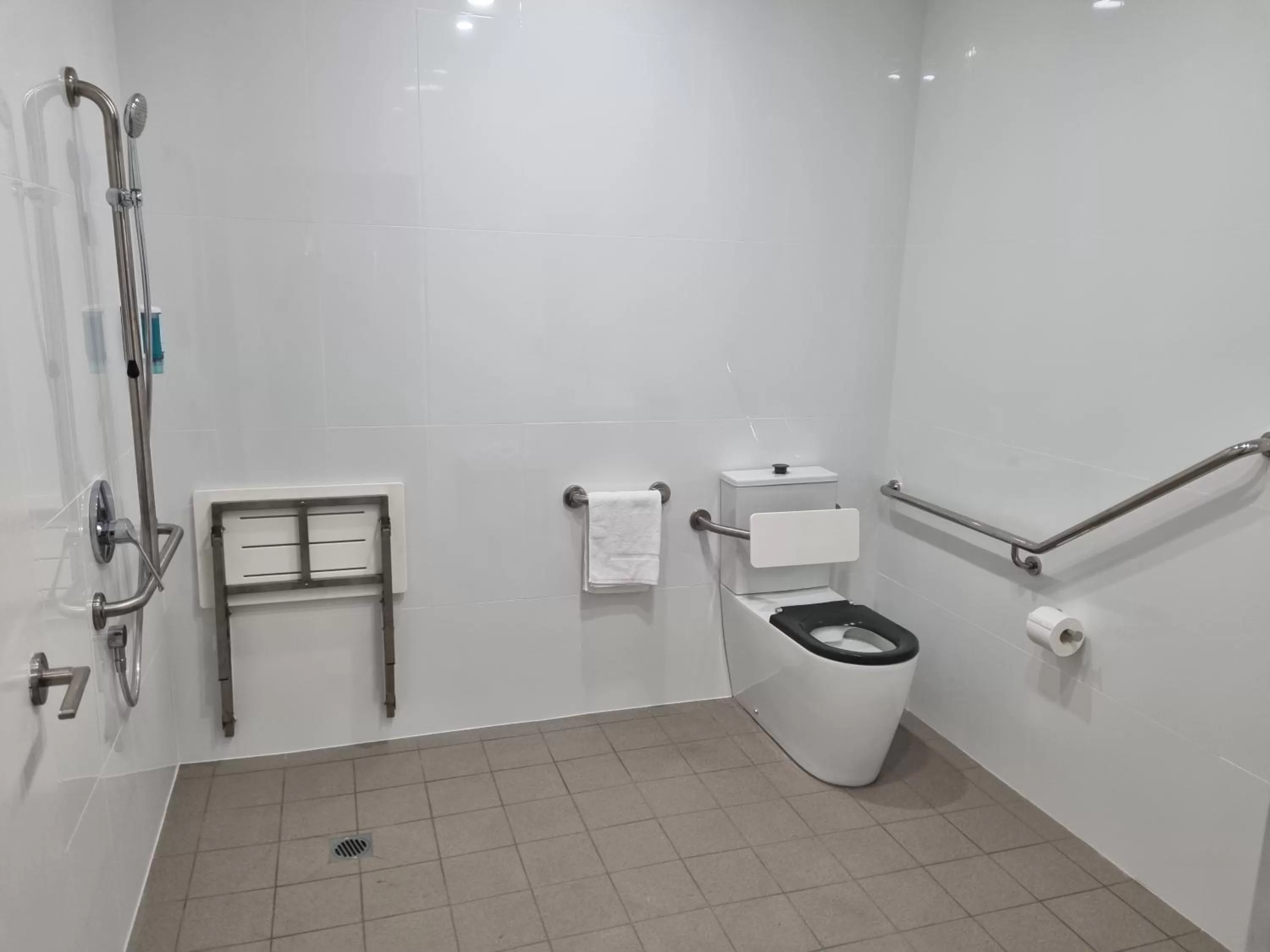 Shower in Rockhampton Serviced Apartments