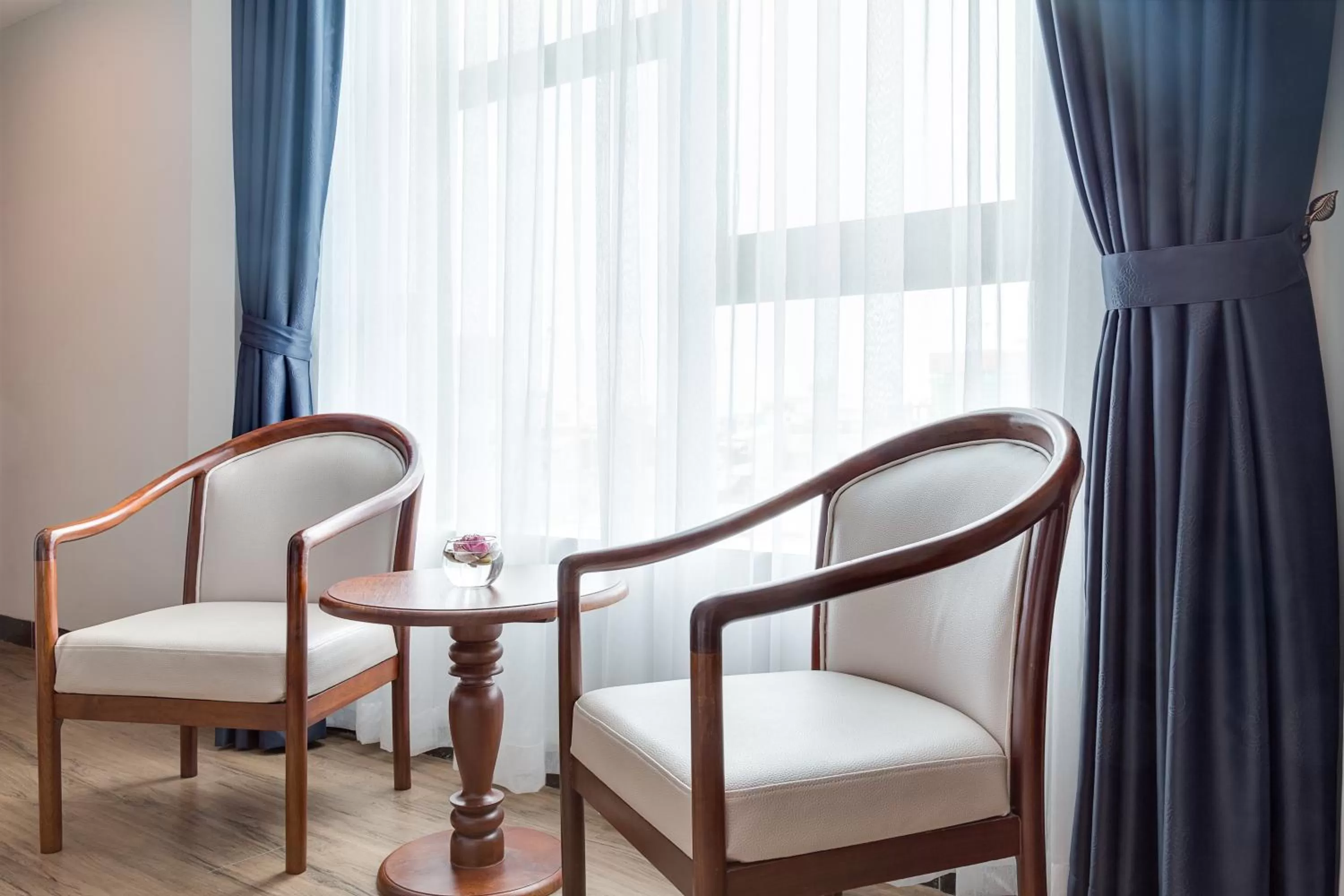 Seating area in New York Hotel