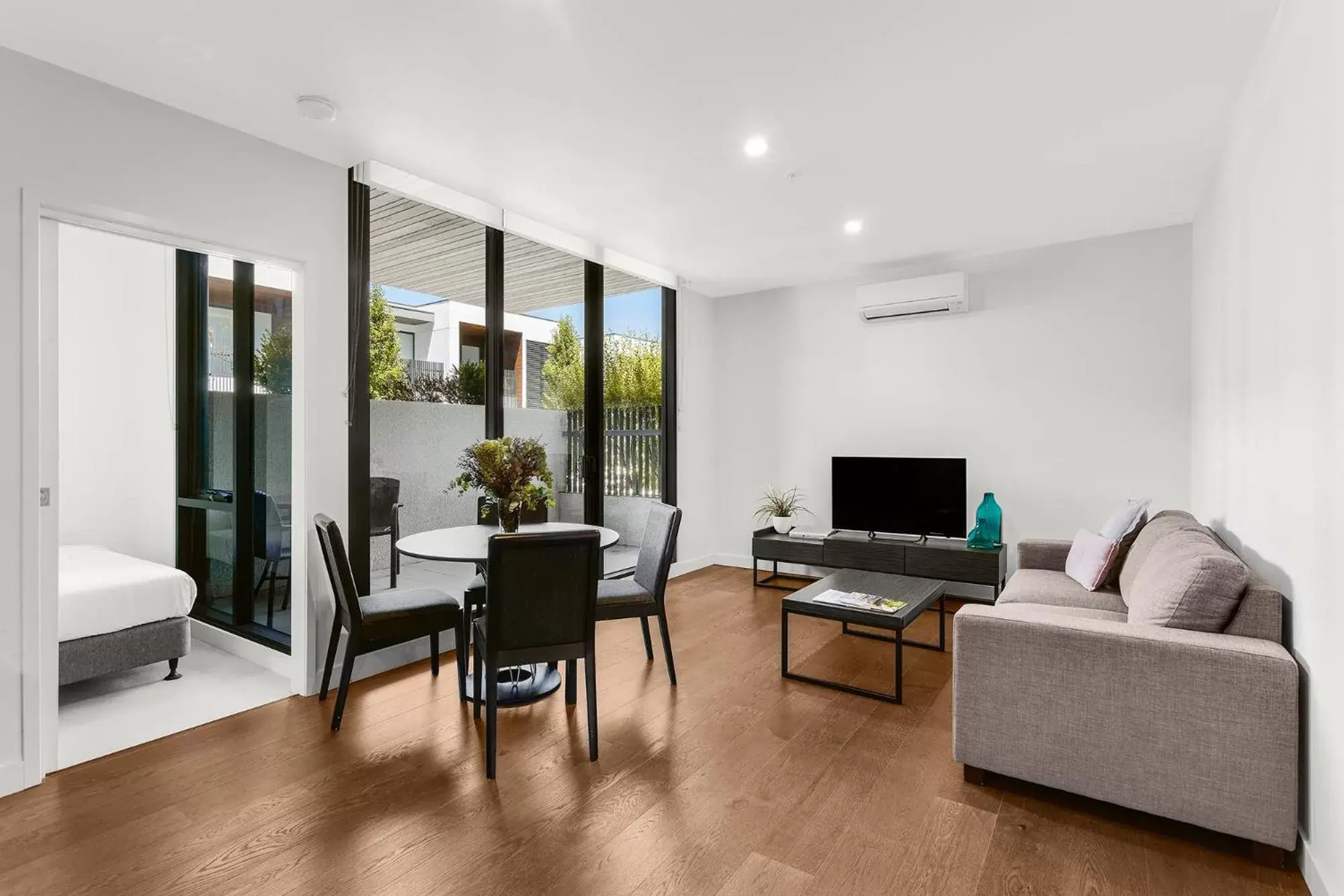 Living room, Seating Area in Clayton Serviced Apartments