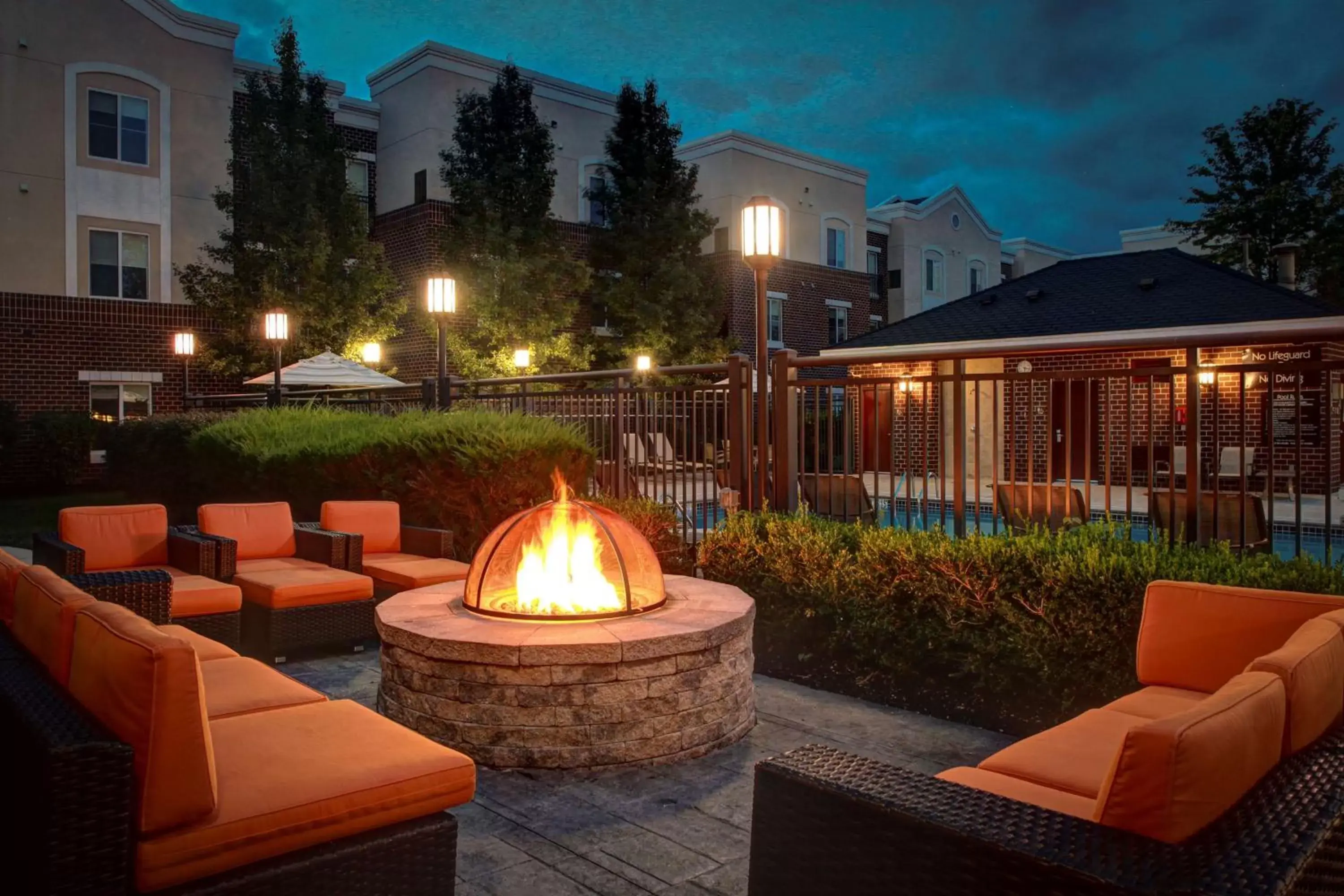 Lounge or bar, Property Building in Hyatt House Branchburg