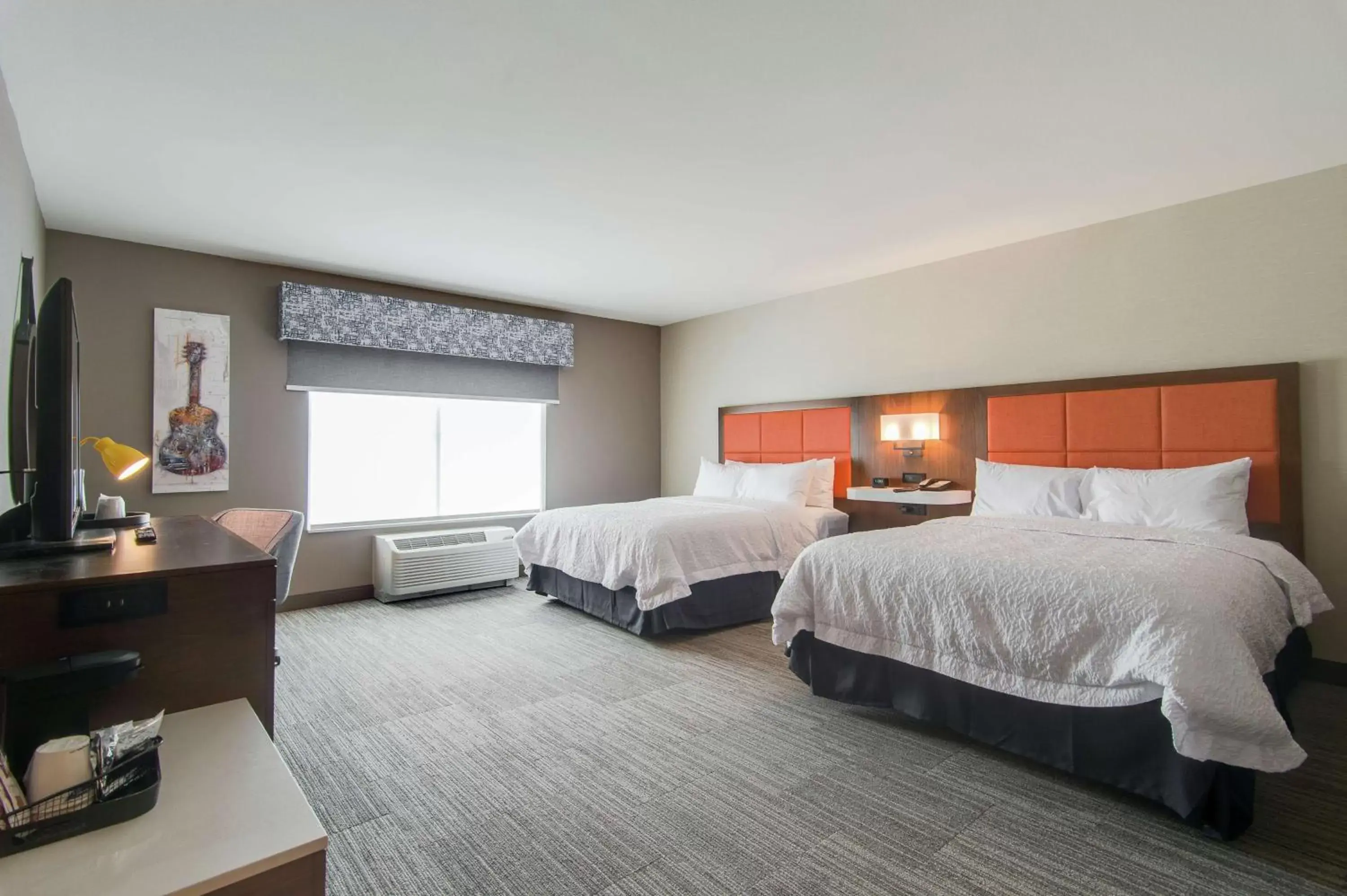 Bedroom, Bed in Hampton Inn & Suites by Hilton Nashville North Skyline