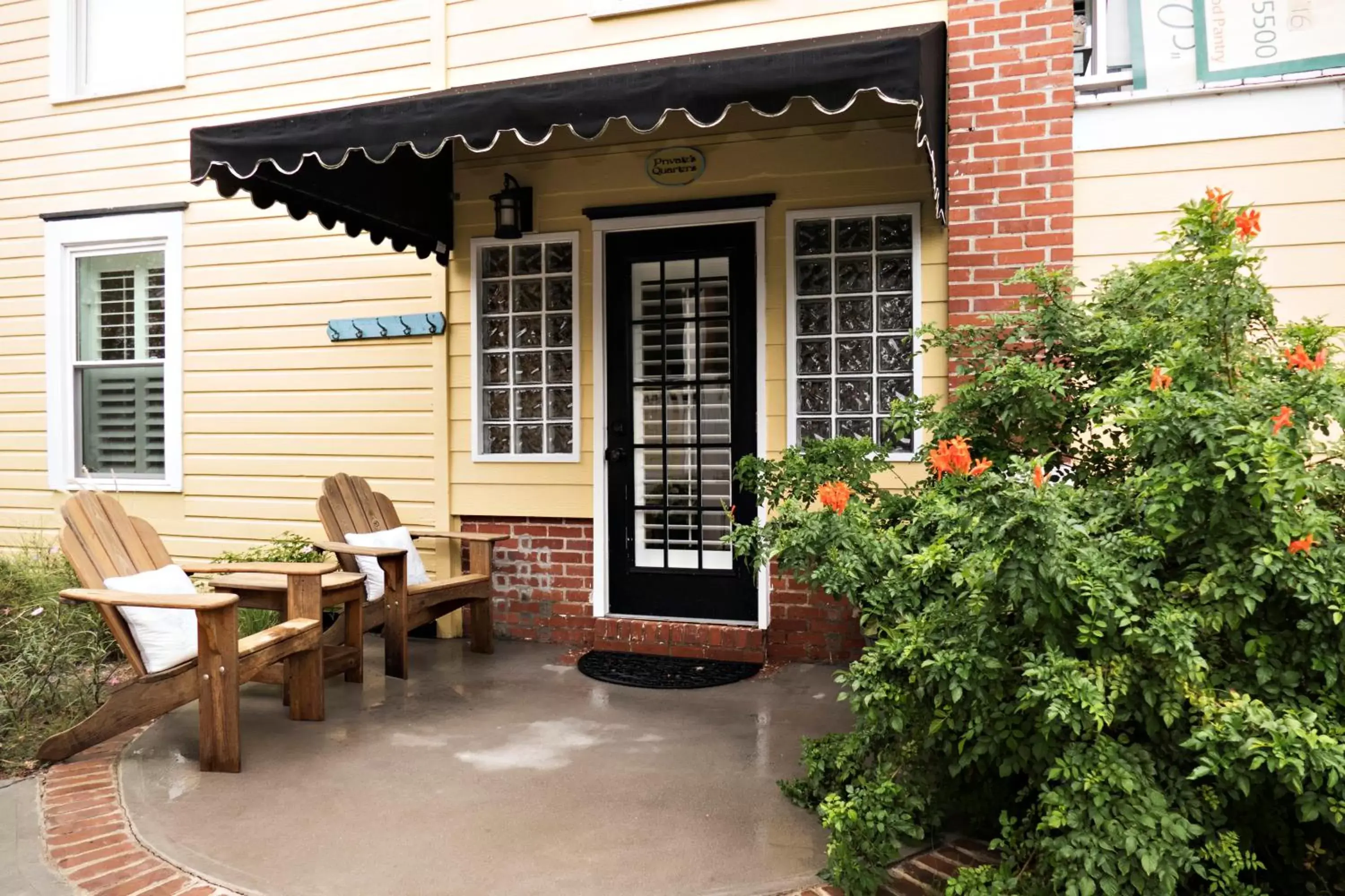 Patio in Beachview Inn and Spa