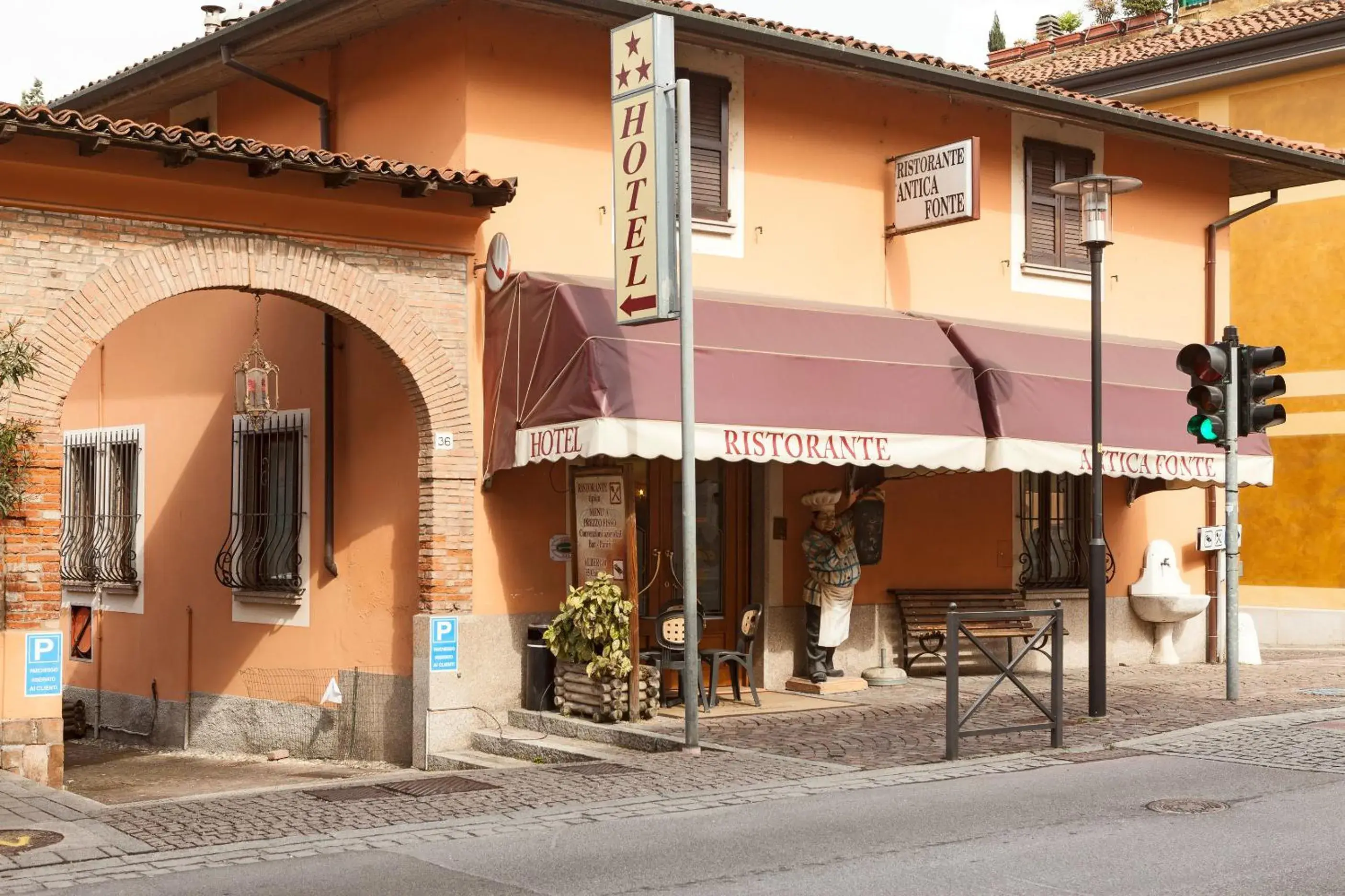 Facade/entrance, Property Building in Hotel Antica Fonte