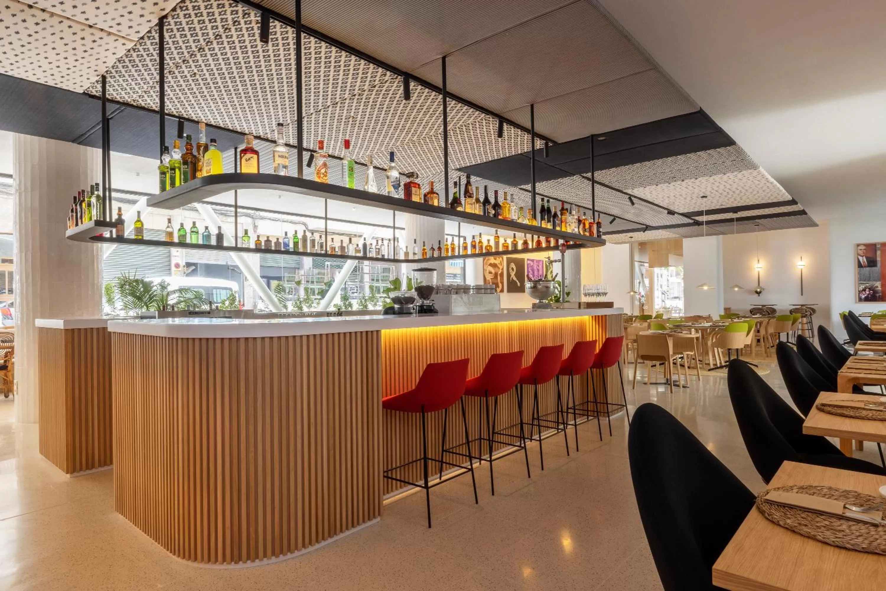 Restaurant/places to eat in HM Palma Blanc