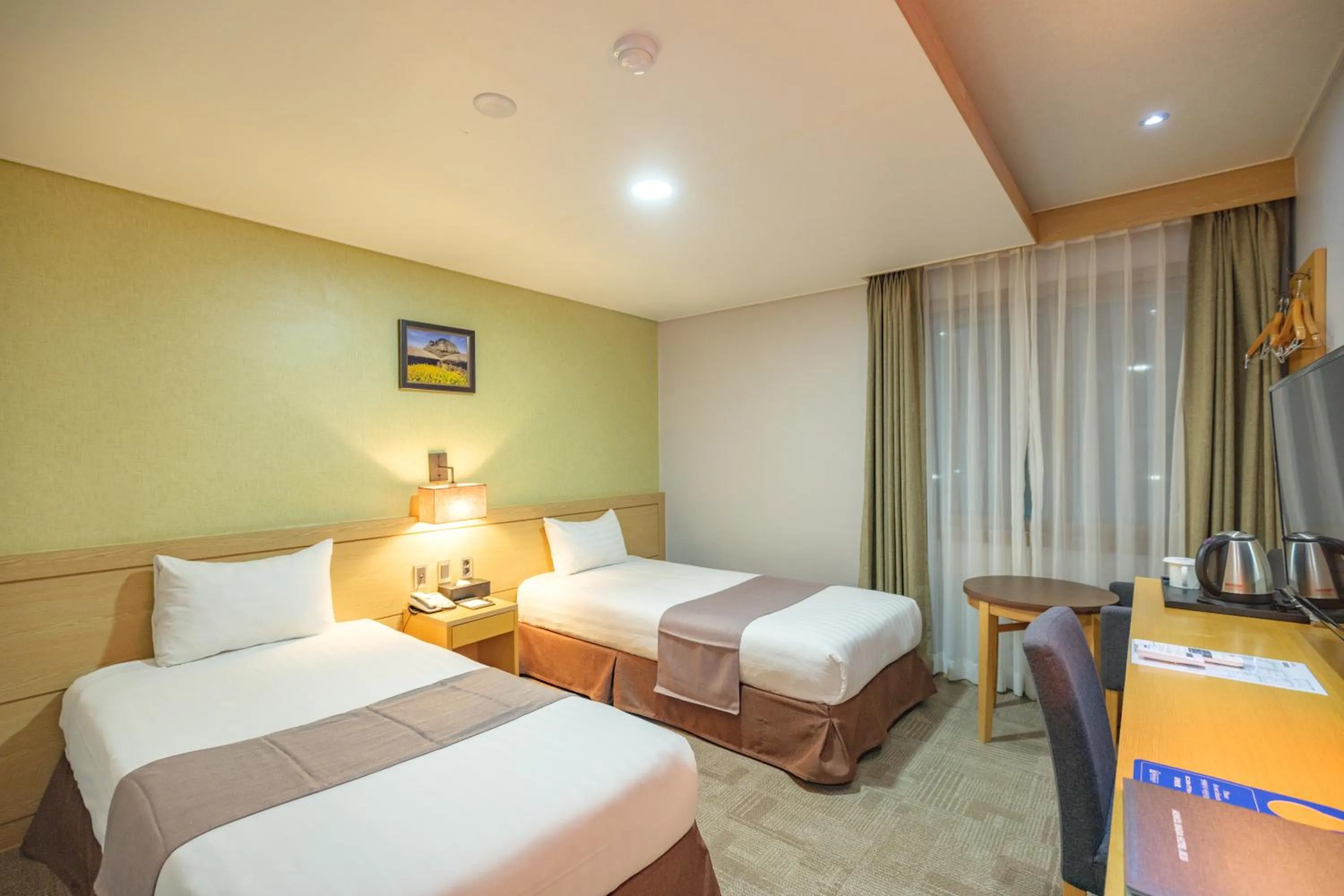 Decorative detail, Bed in Benikea Hotel Jeju