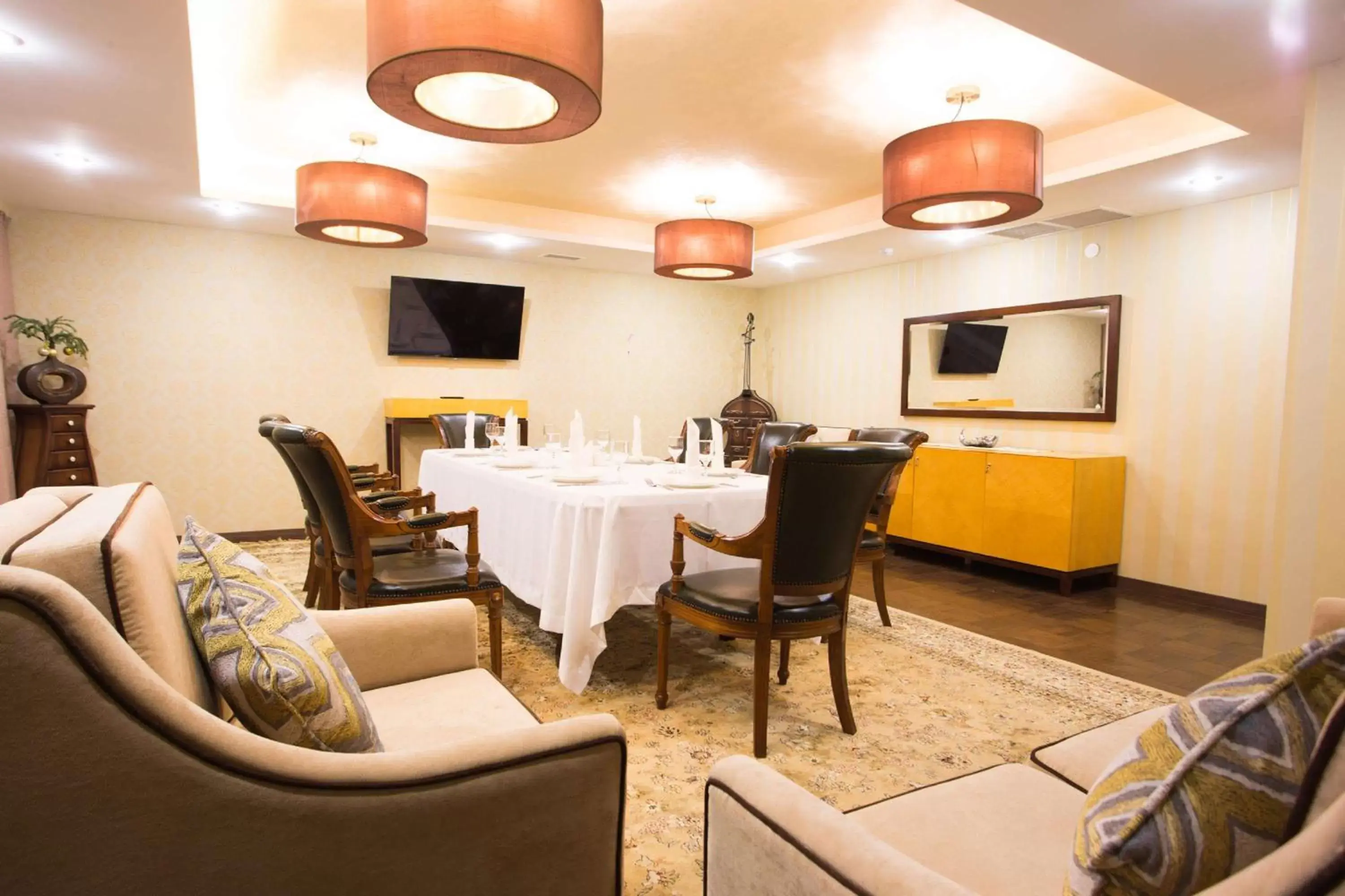 On site, Restaurant/Places to Eat in Best Western Plus Astana Hotel