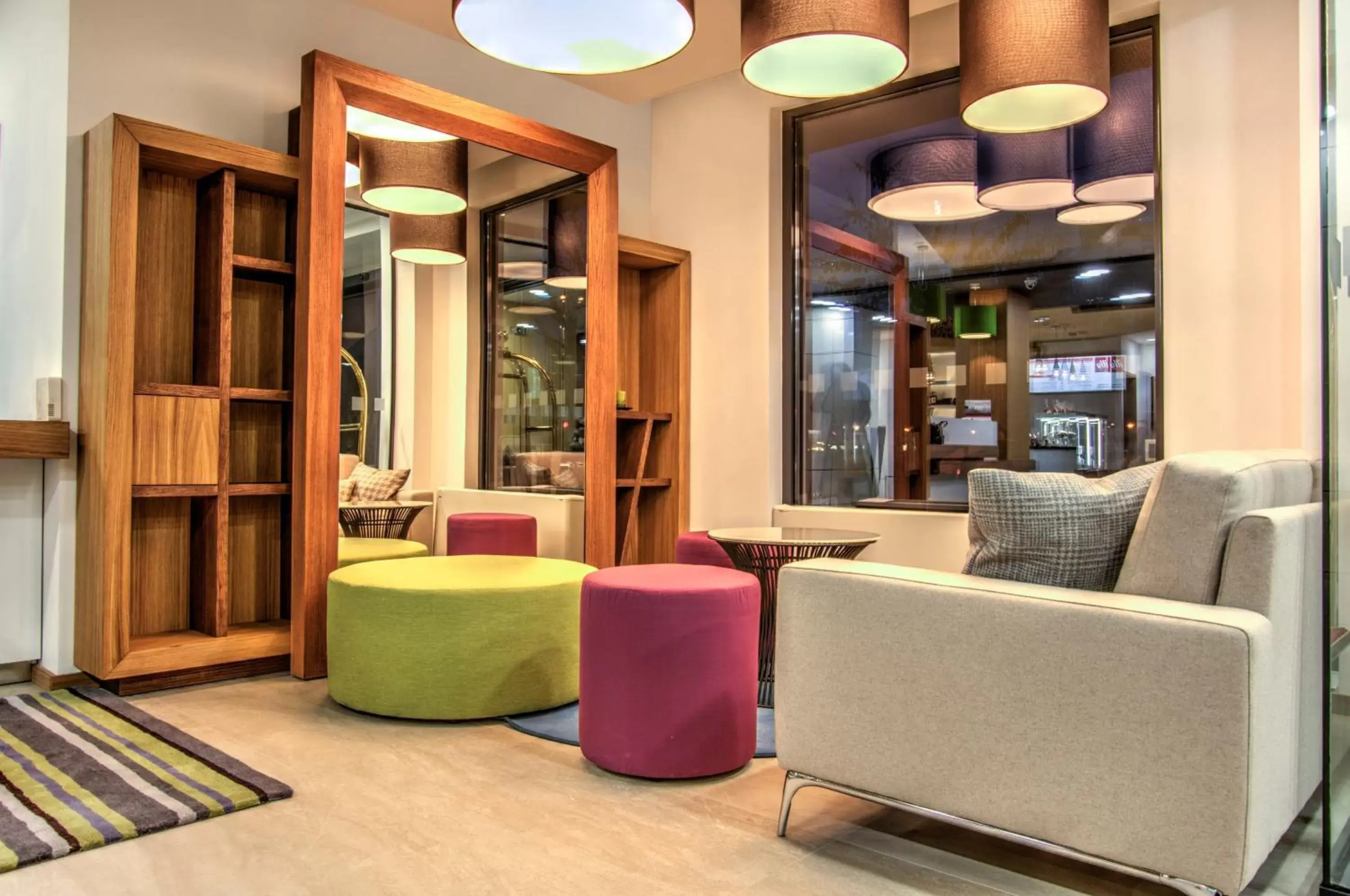 Lobby or reception, Seating Area in Holiday Inn Plovdiv, an IHG Hotel