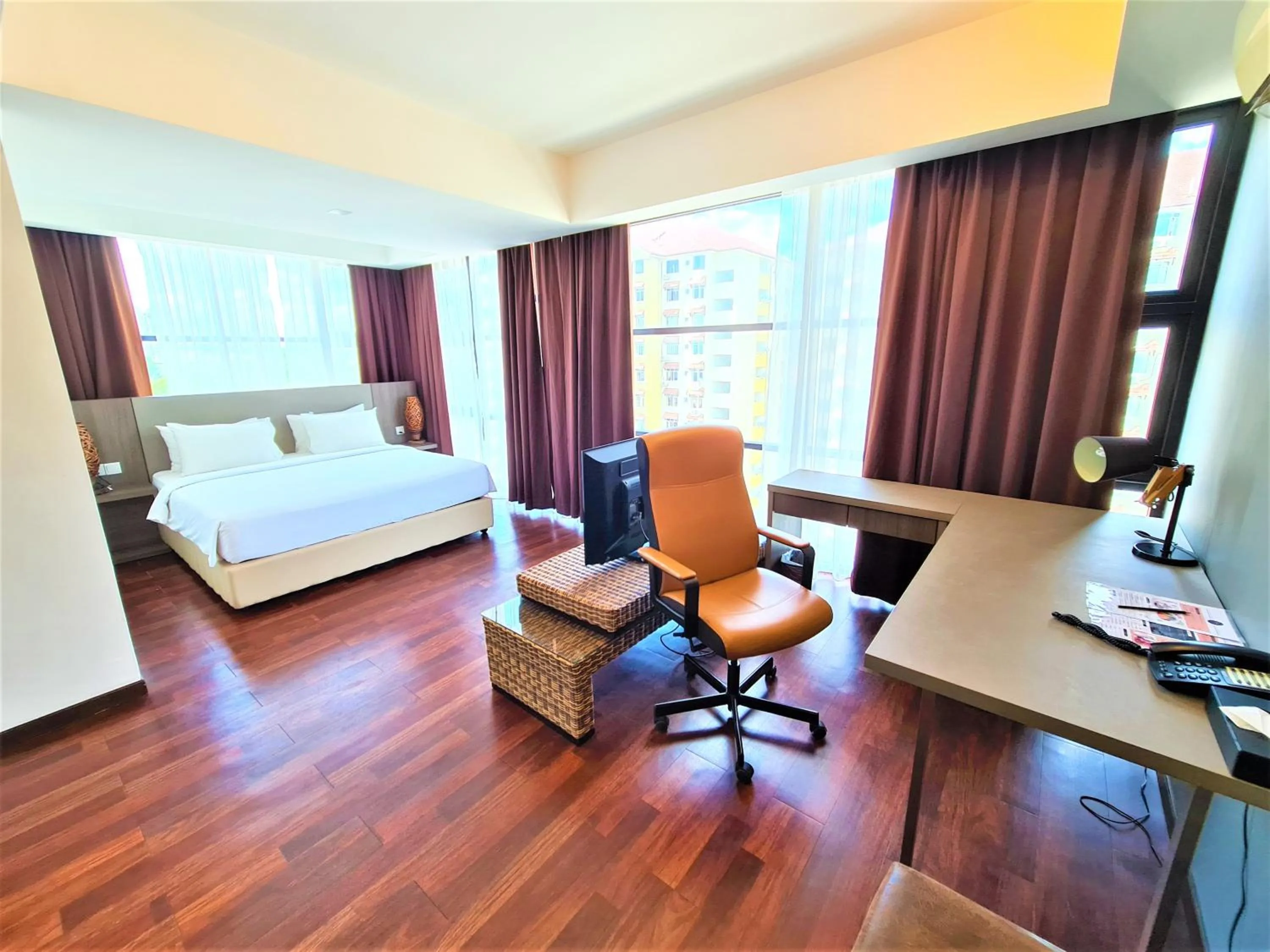 Bedroom, Bed in Nexus Regency Suites & Hotel