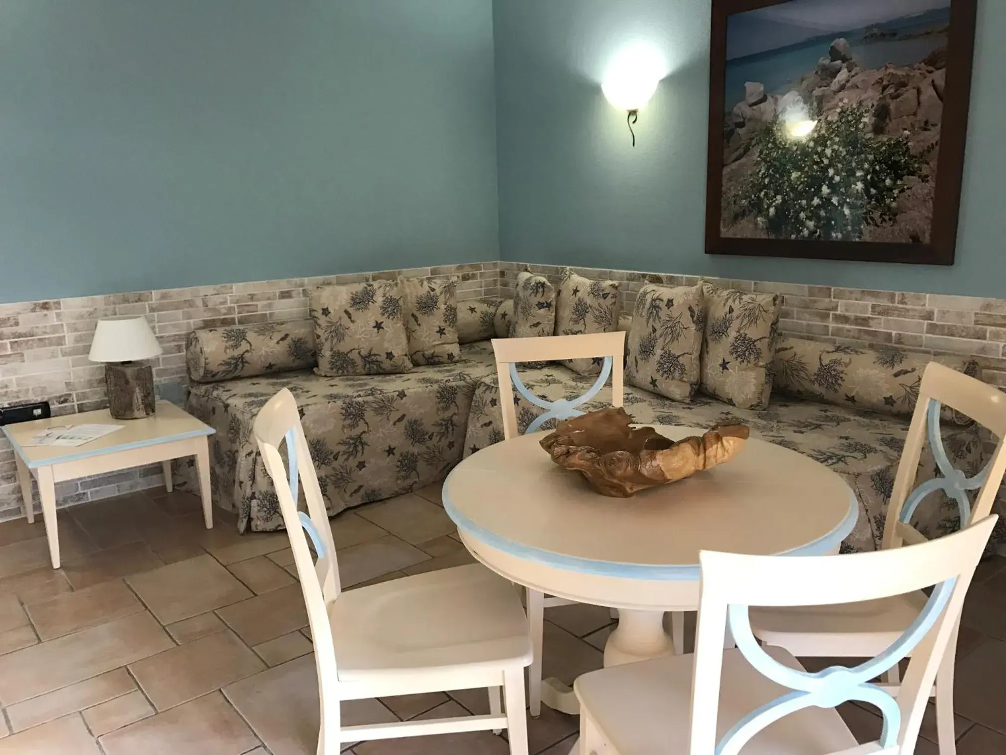 Kitchen or kitchenette, Seating Area in Hotel Villa Del Parco