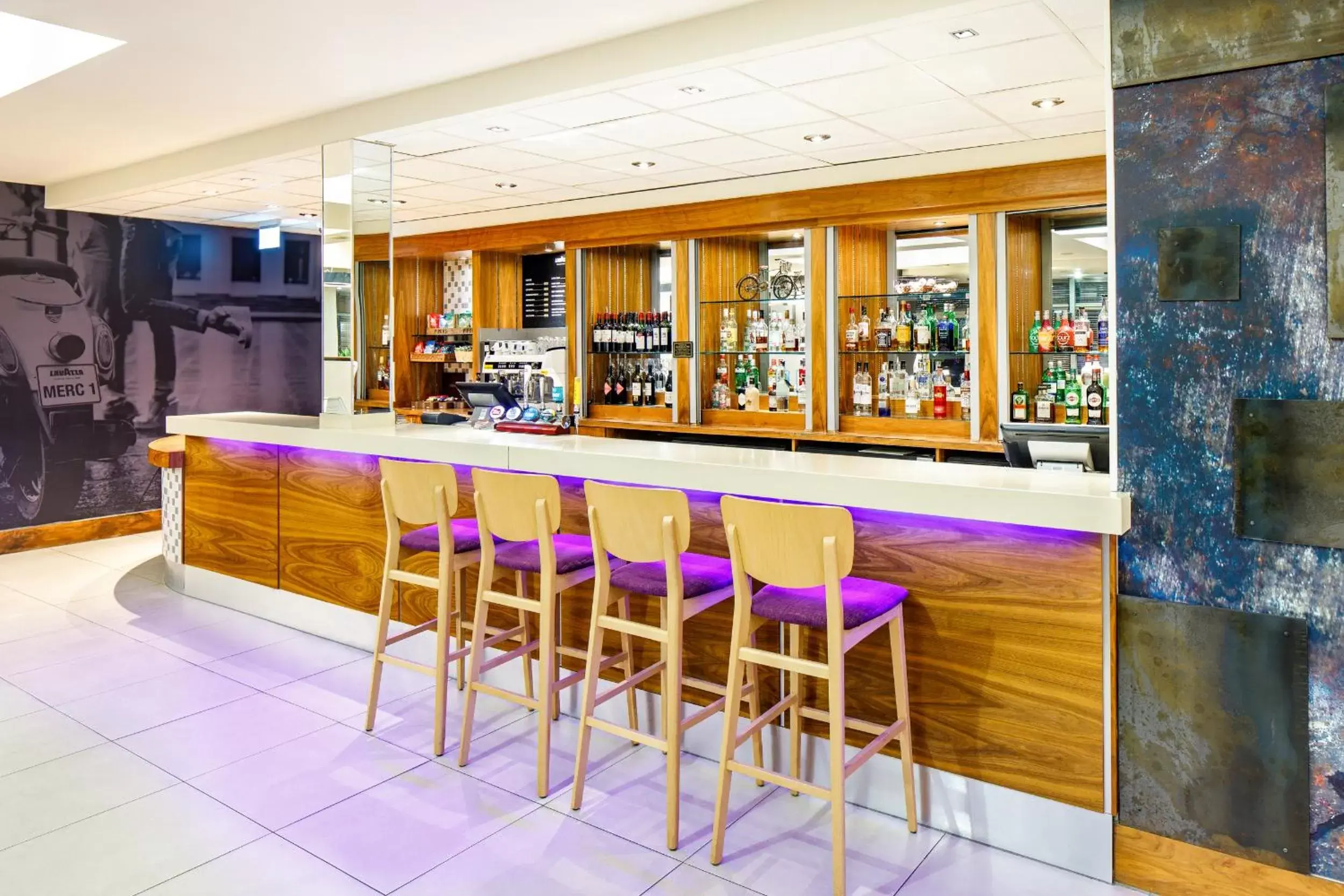 Lounge or bar, Lounge/Bar in Mercure Sheffield Parkway