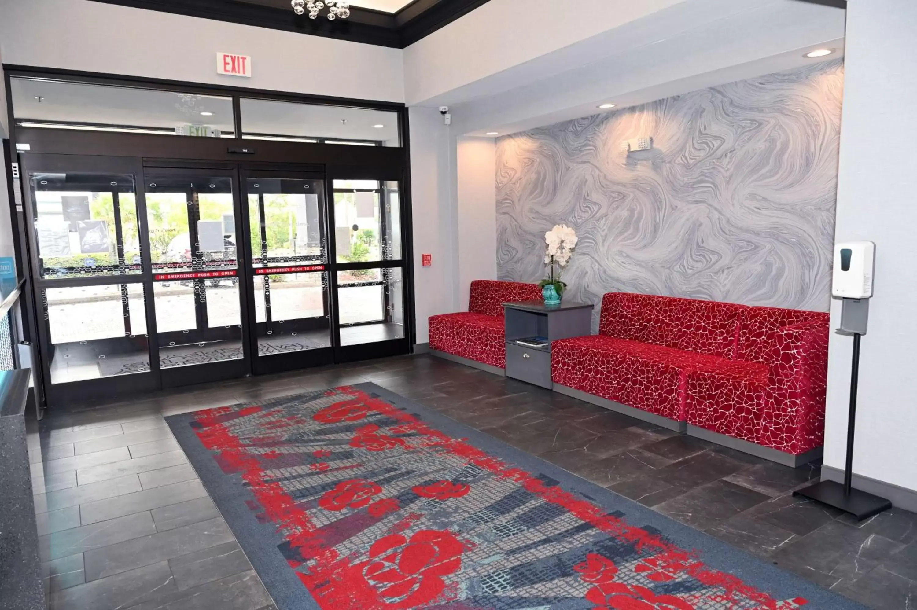 Lobby or reception in Hampton Inn Valdosta/Lake Park Area Lobby or reception in Hampton Inn Valdosta/Lake Park Area