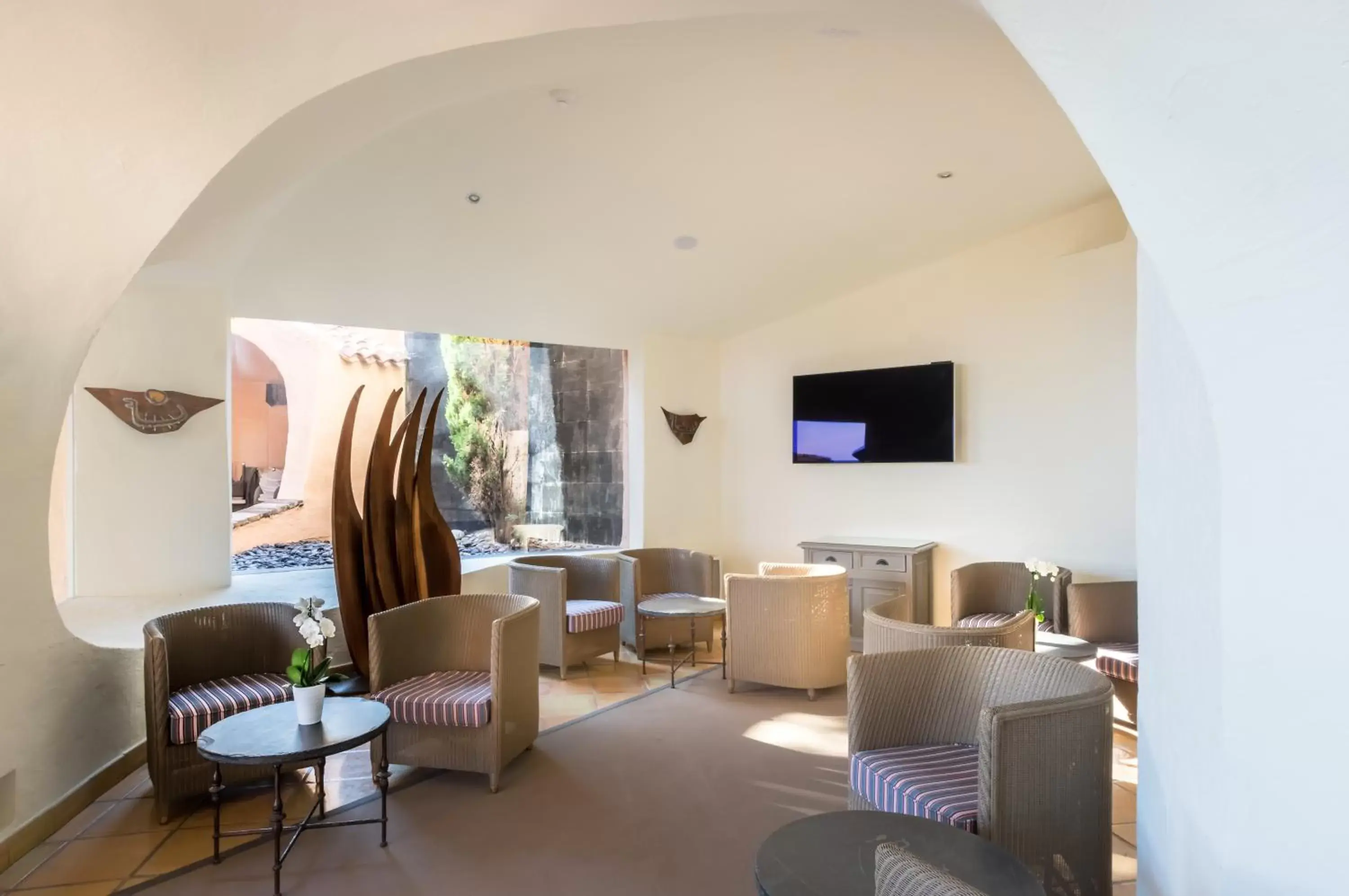 Lounge or bar, Seating Area in Hôtel Club Port La Galère