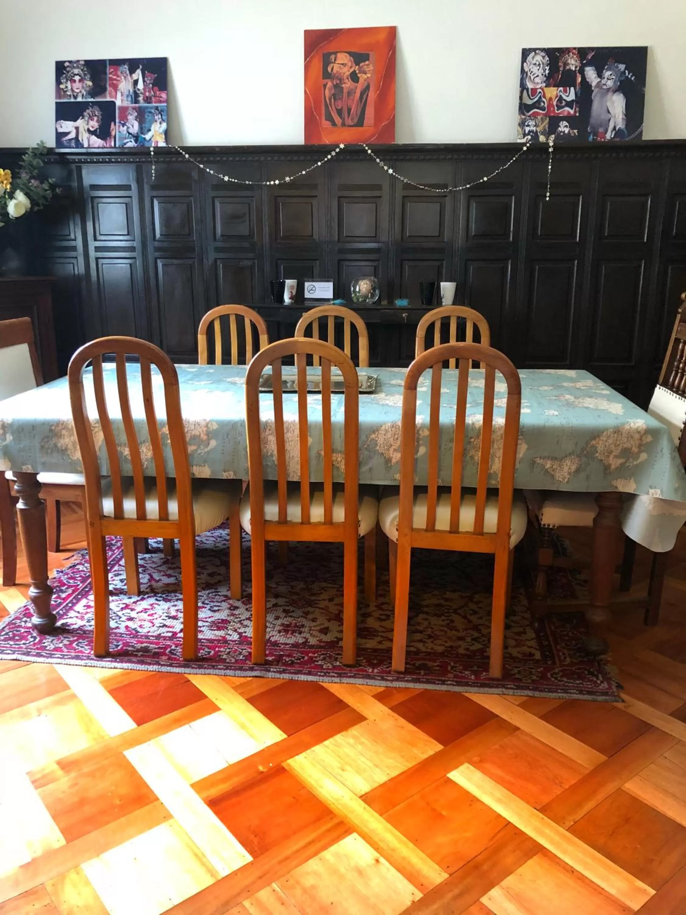 Restaurant/Places to Eat in Casa Ryan