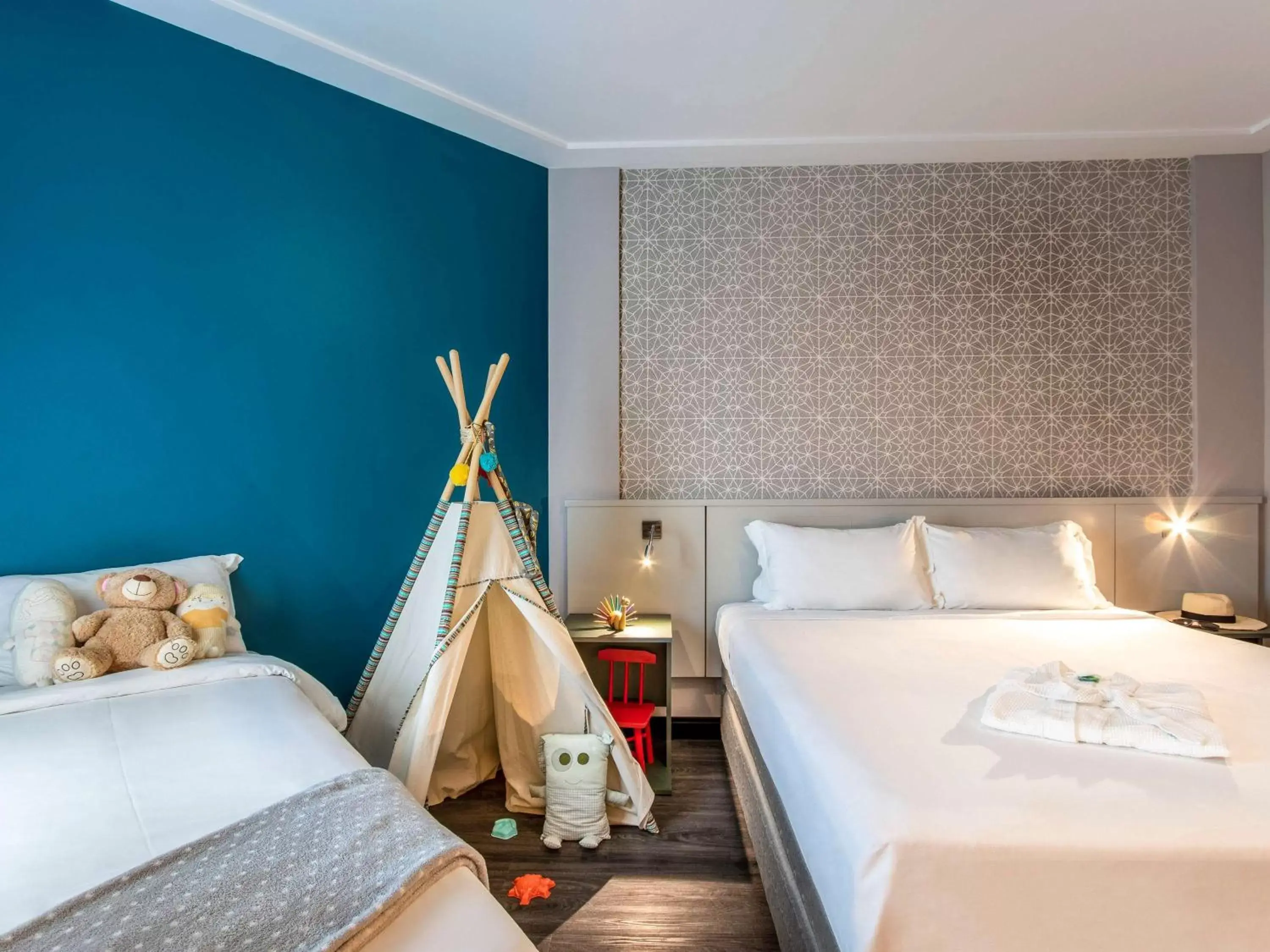 Photo of the whole room, Bed in Mercure Florianópolis Photo of the whole room, Bed in Mercure Florianópolis