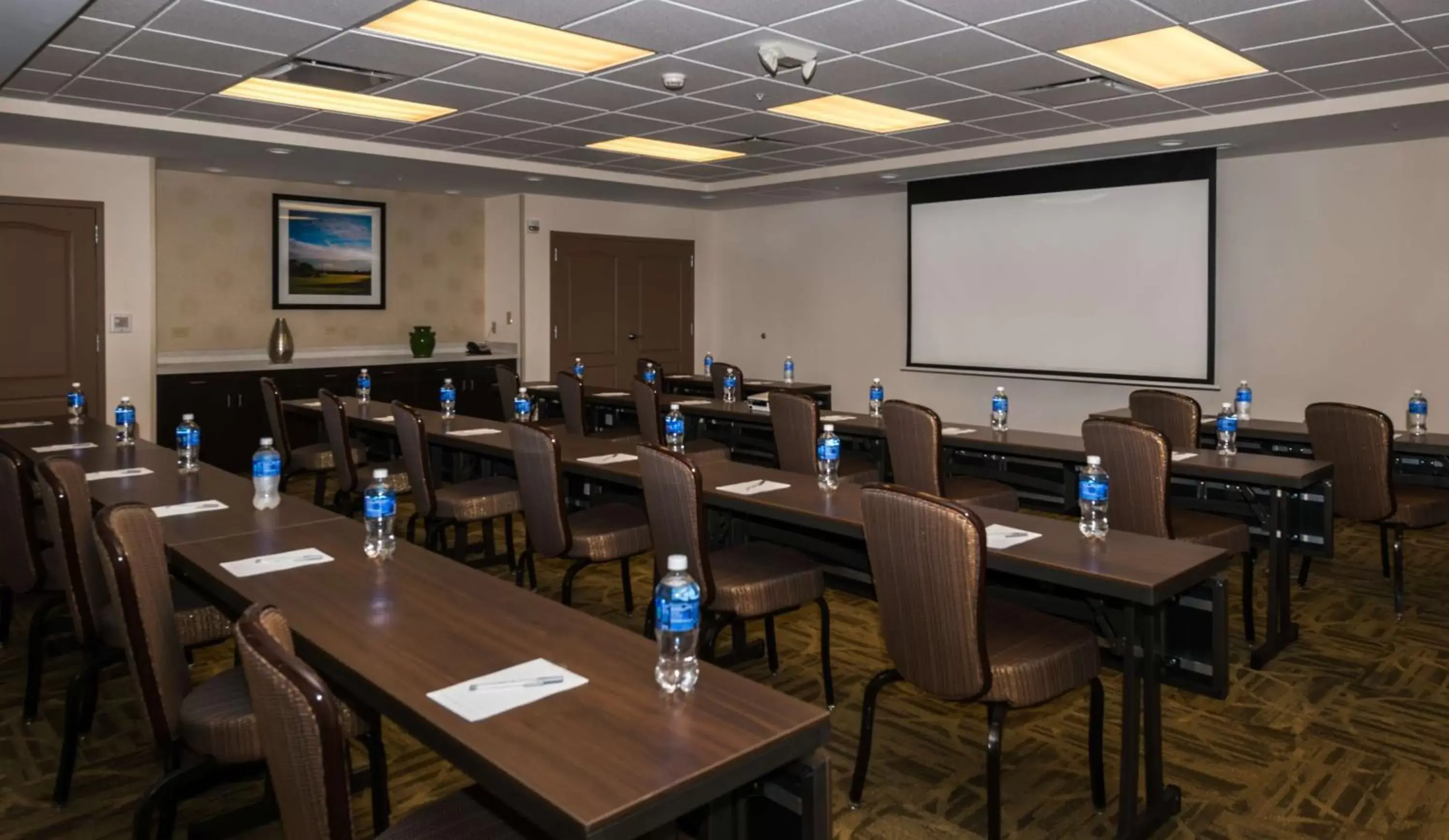 Meeting/conference room in Hampton Inn & Suites New Albany Columbus