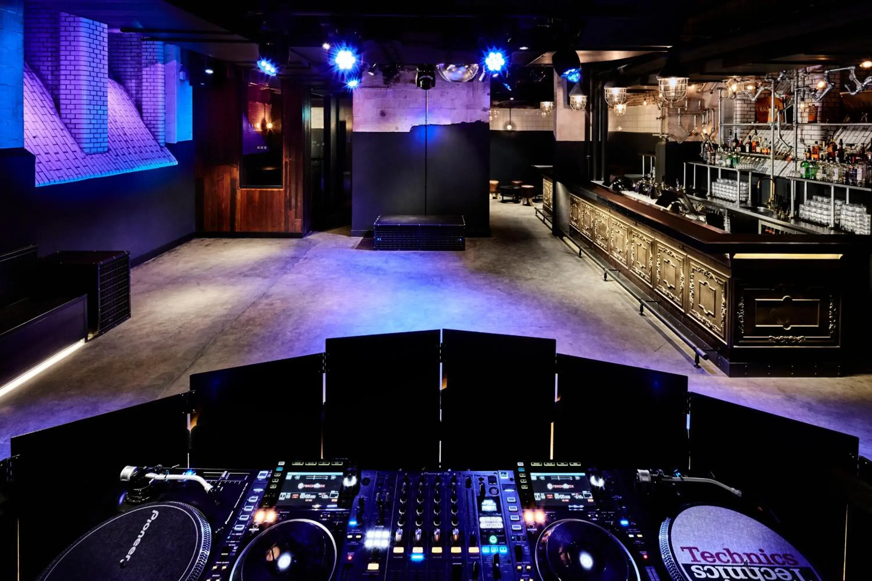 Nightclub / DJ in Generator Amsterdam